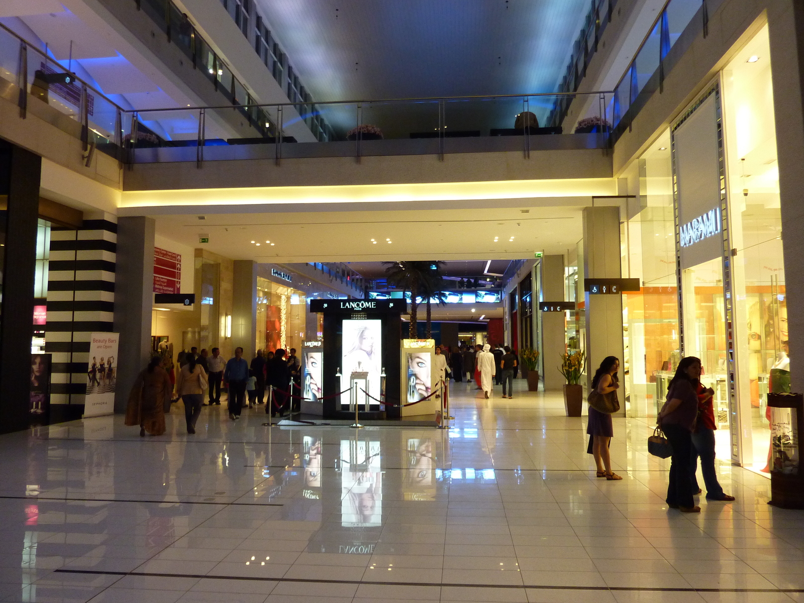 รูปถ่าย สหรัฐอาหรับเอมิเรตส์(United Arab Emirates) ดูไบ(Dubai) ดูไบมอลล์(The Dubai Mall) 2009-12 20