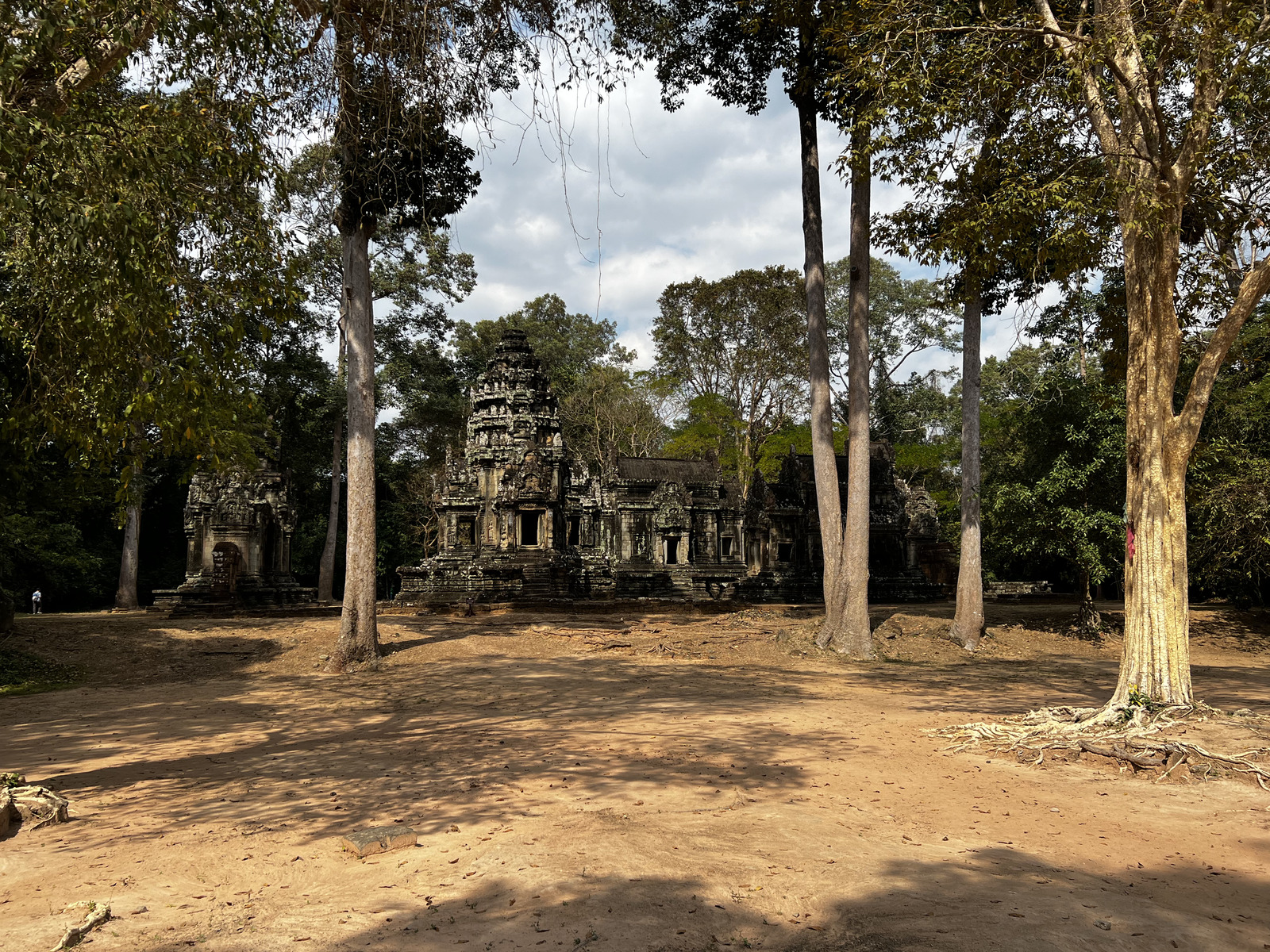 รูปถ่าย กัมพูชา(Cambodia) เสียมราฐ(Siem Reap) ปราสาทธมมานนท์(Thommanon) 2023-01 21