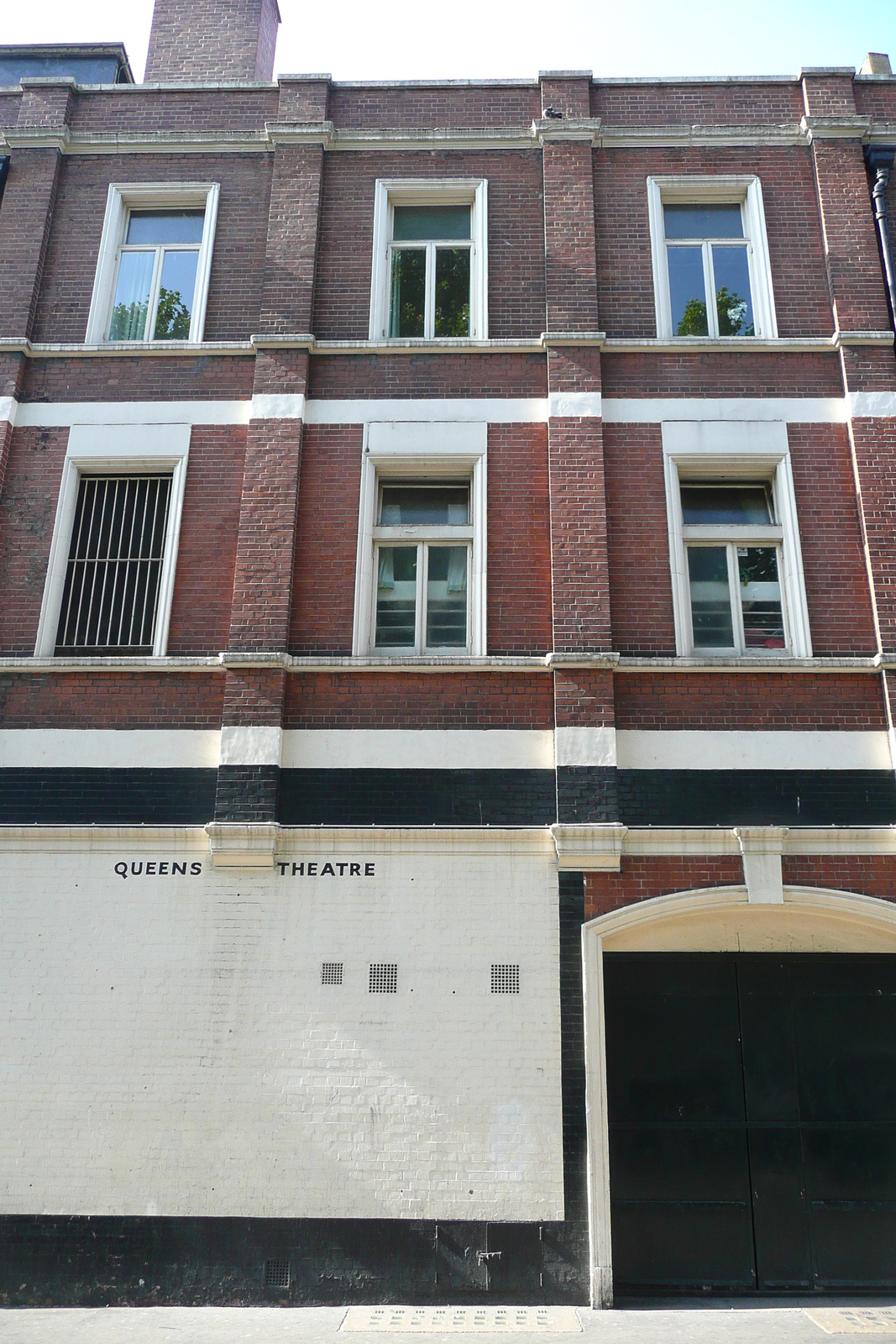 รูปถ่าย อังกฤษ(United Kingdom) ลอนดอน(London) ถนนวอร์ดอร์(Wardour Street) 2007-09 12