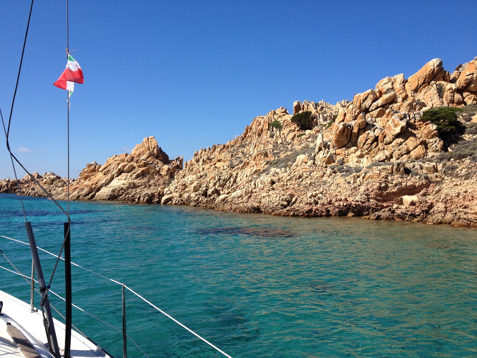 รูปถ่าย อิตาลี(Italy) อ่าวกาลาลุงกา(Cala Lunga) 2012-09 2