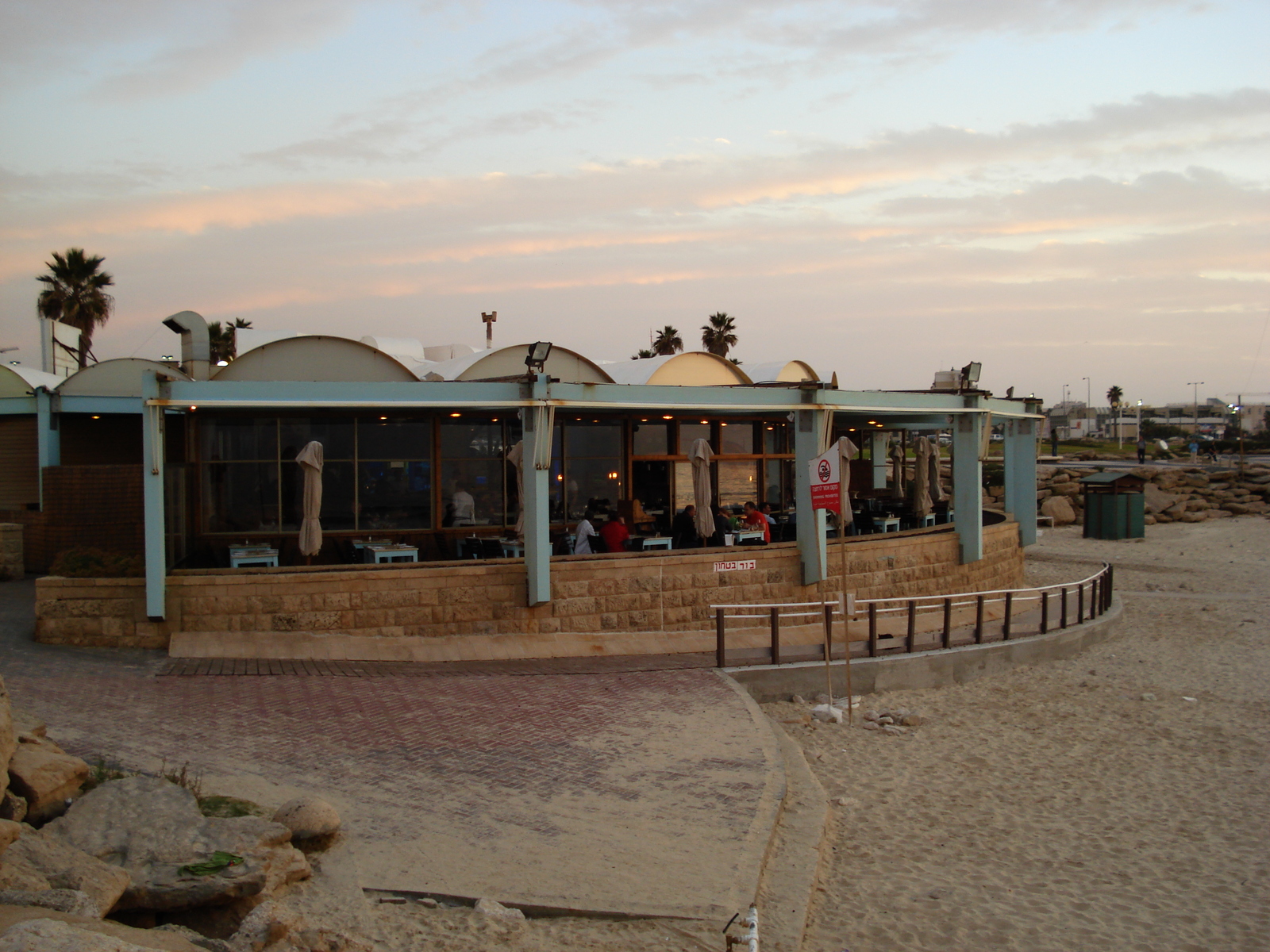 รูปถ่าย อิสราเอล(Israel) เทลอาวีฟ(Tel Aviv) ชายหาดเทลอาวีฟ(Tel Aviv Sea Shore) 2006-12 255