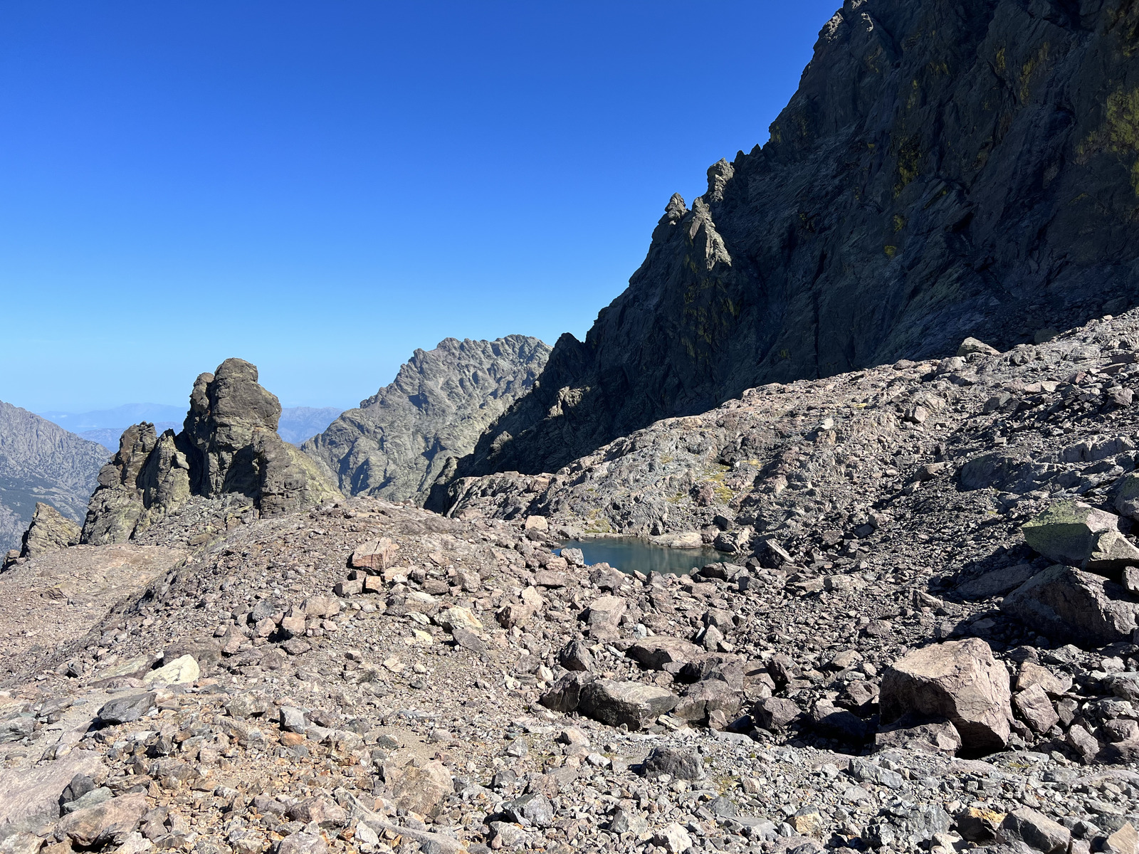 รูปถ่าย ฝรั่งเศส(France) คอร์สิคา(Corsica) ภูเขามอนเตชินโต(Monte Cinto) 2023-10 18