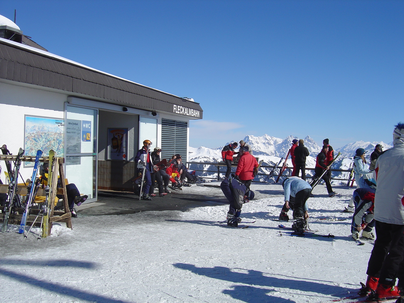 รูปถ่าย ออสเตรีย(Austria) คิทซ์บูเฮล(Kitzbuhel) สกี(Ski) 2005-03 98