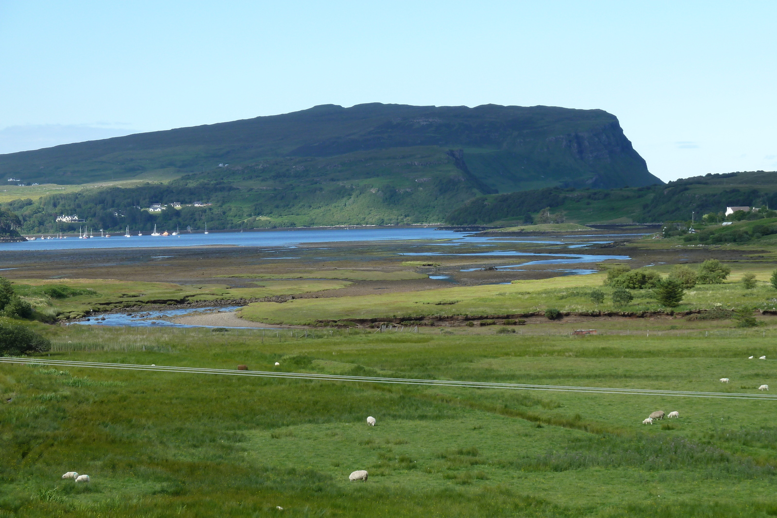 รูปถ่าย อังกฤษ(United Kingdom) เกาะสกาย(Skye) เทือกเขาคูลิน(The Cuillin) 2011-07 95