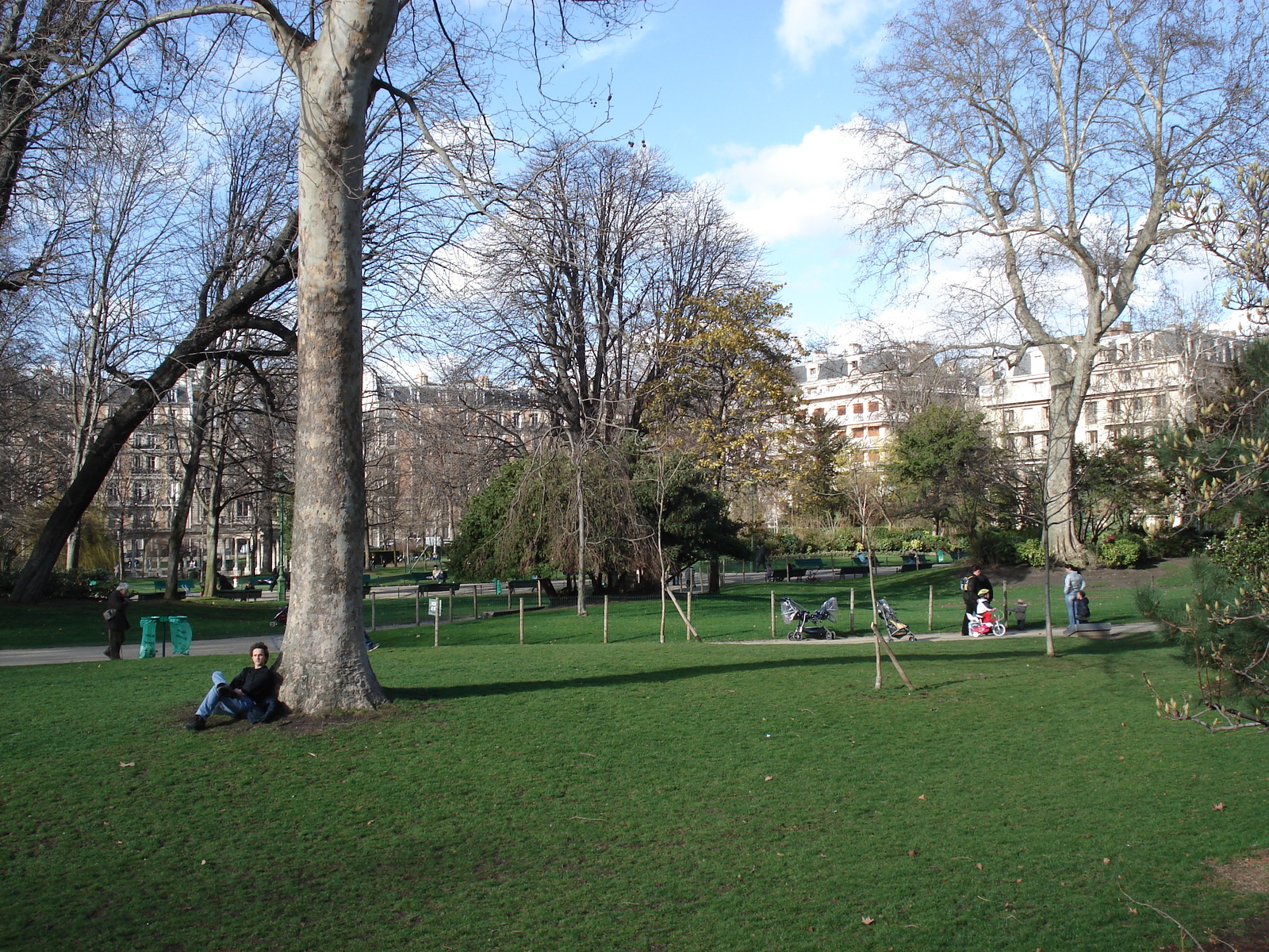 รูปถ่าย ฝรั่งเศส(France) ปารีส(Paris) สวนมงโซ(Monceau Garden) 2006-03 48