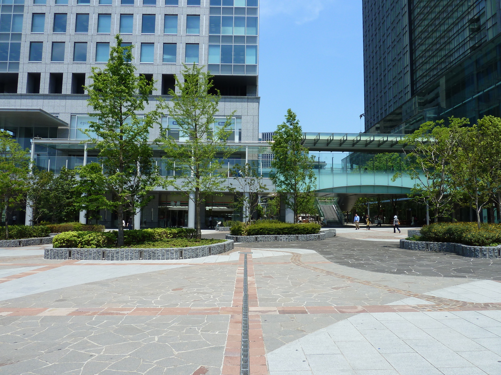 รูปถ่าย ญี่ปุ่น(Japan) โตเกียว(Tokyo) ชิโอโดเมะ(Shiodome) 2010-06 2