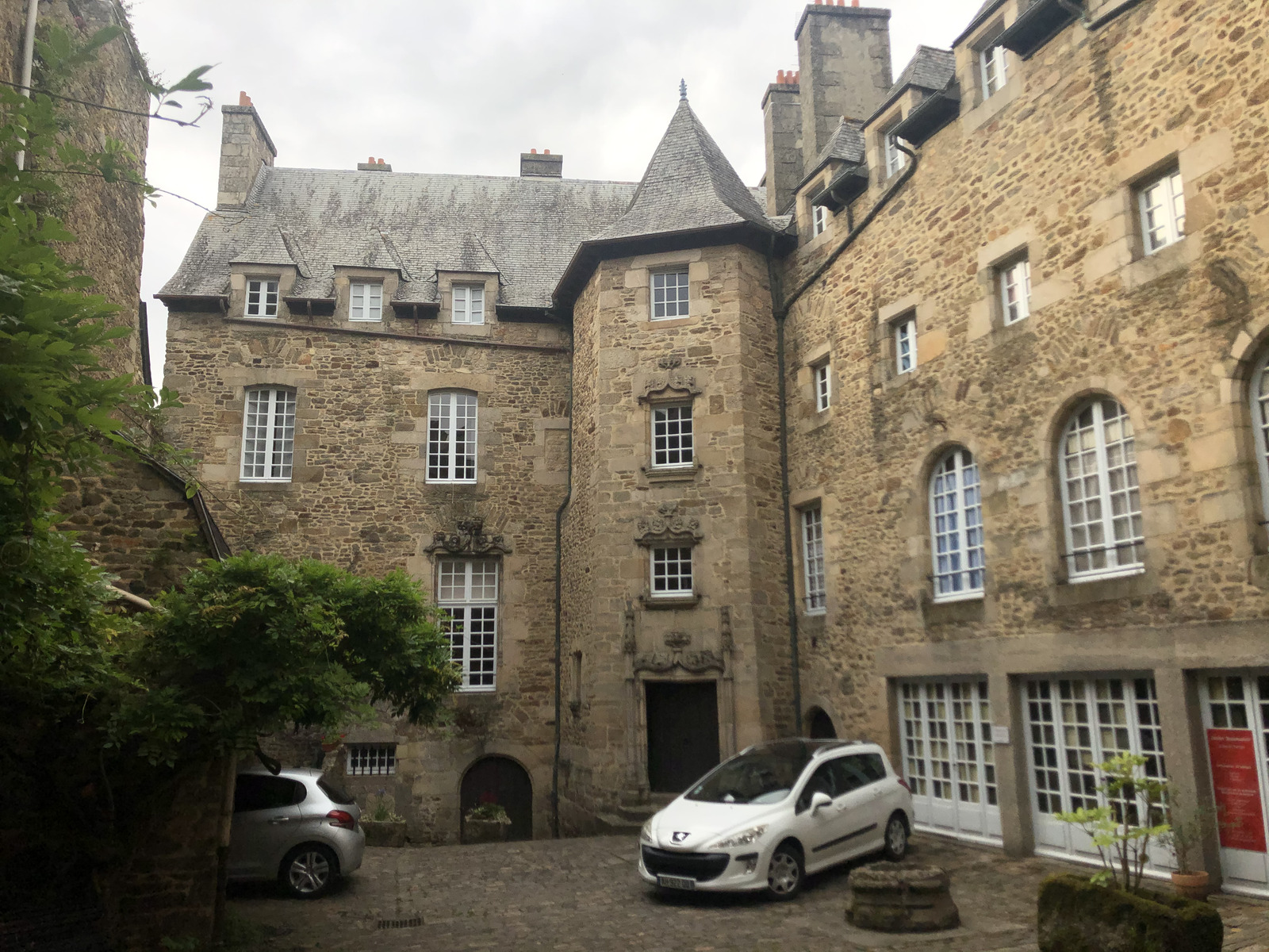 รูปถ่าย ฝรั่งเศส(France) ดีน็อง(Dinan) 2020-06 88