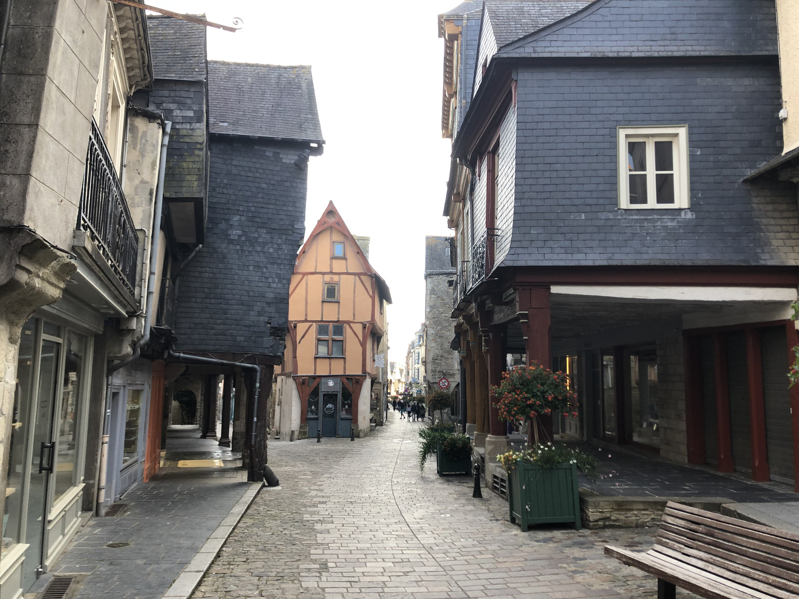 รูปถ่าย ฝรั่งเศส(France) วีเทร(Vitre) 2020-06 0