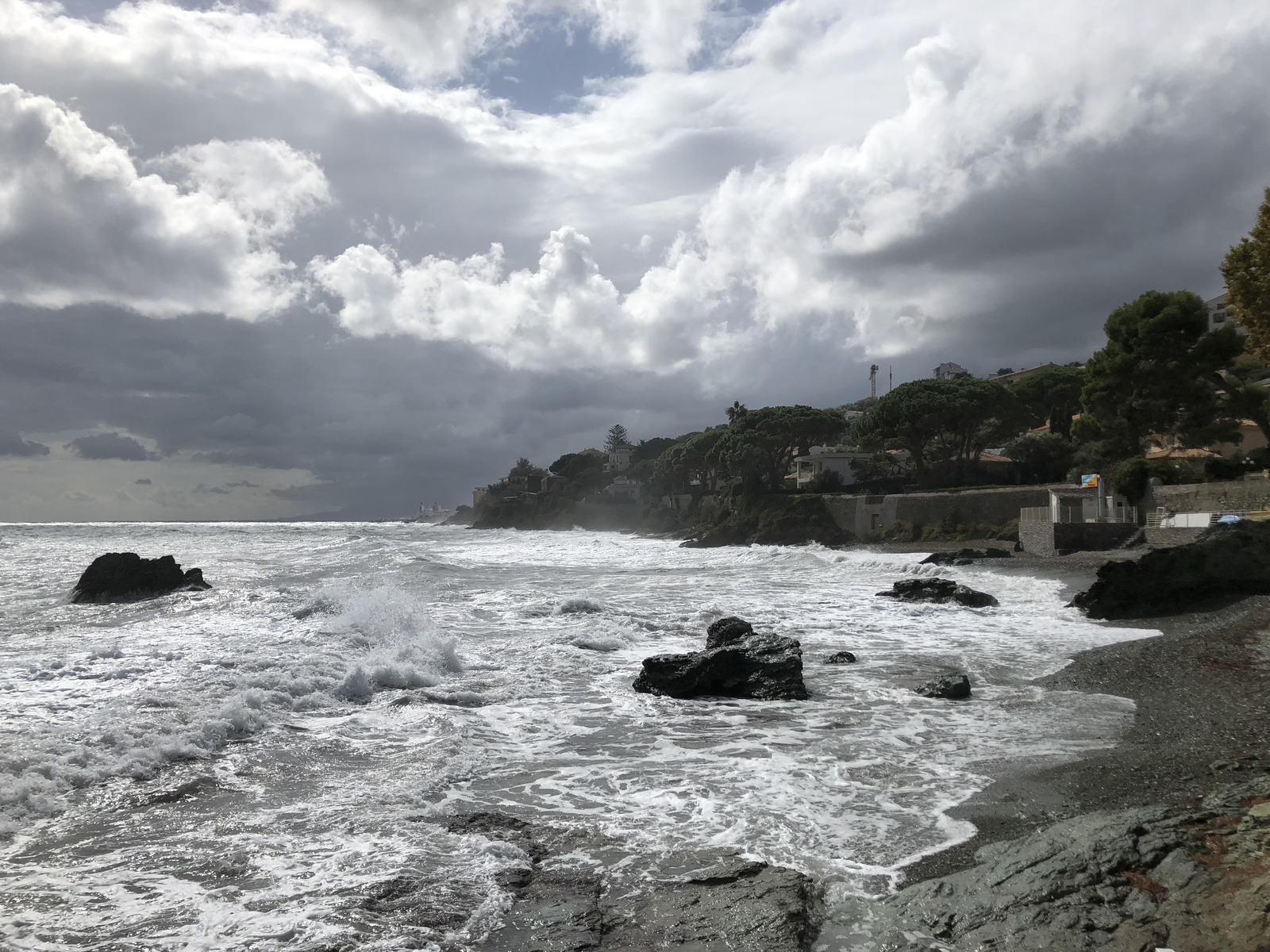 รูปถ่าย ฝรั่งเศส(France) คอร์สิคา(Corsica) ซานมาร์ตีโนดีโลตา(San Martino di Lota) 2018-09 13