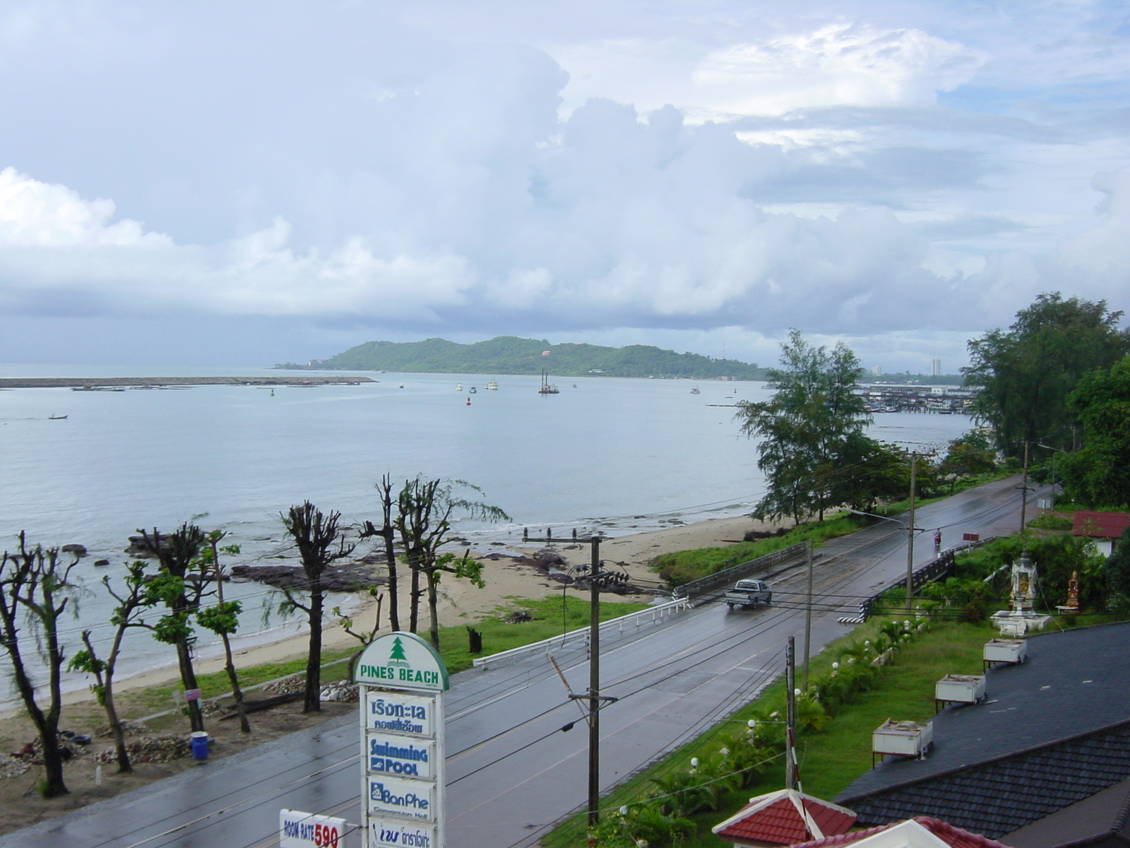 รูปถ่าย ไทย(Thailand) บ้านเพ(Ban Phe) 2001-09 0