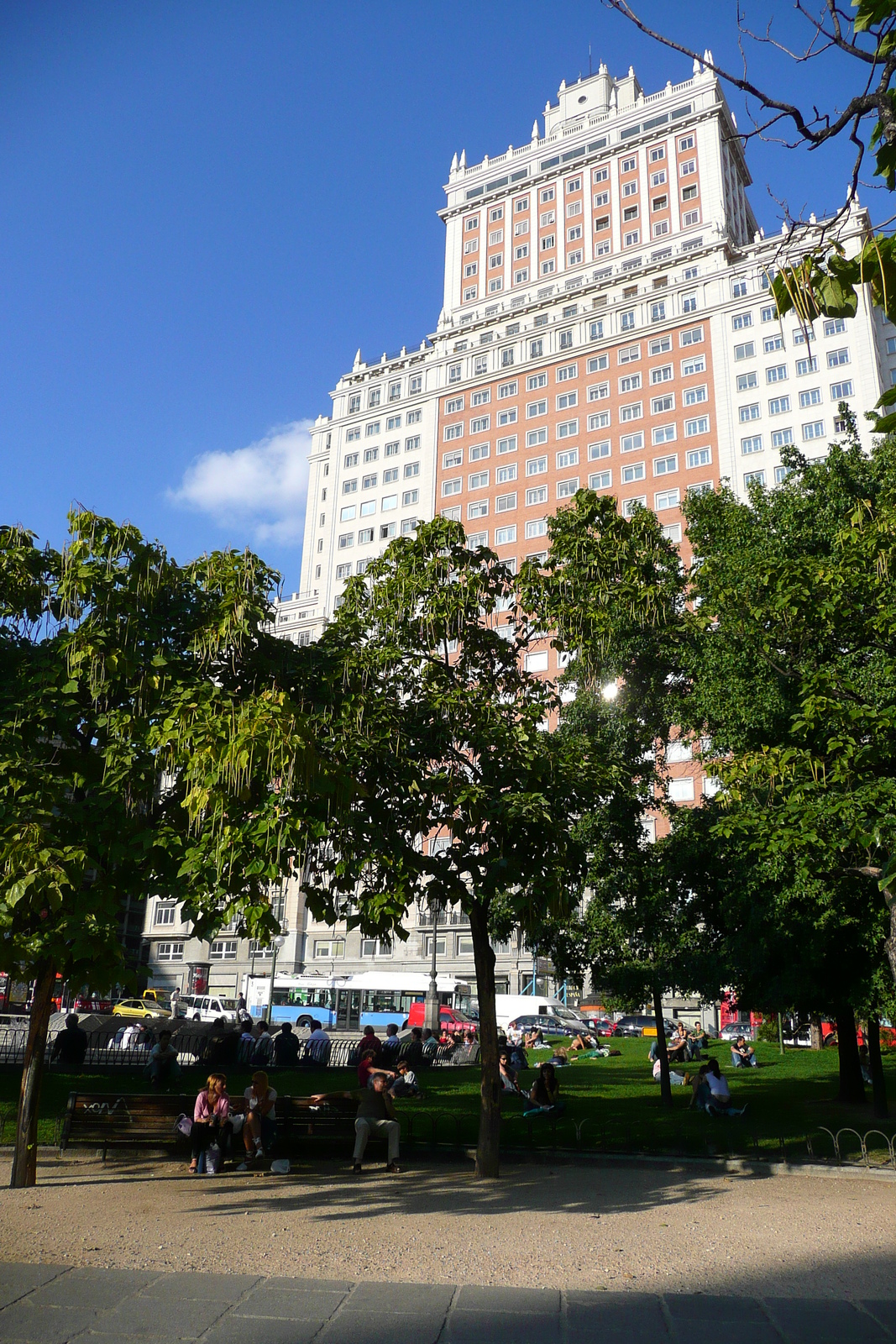 รูปถ่าย สเปน(Spain) มาดริค(Madrid) จัตุรัสเอสปัญญา(Plaza de Espana) 2007-09 14