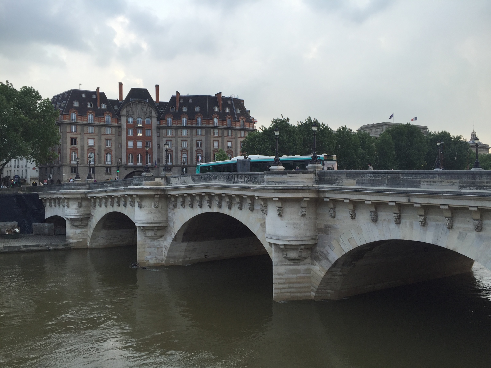 รูปถ่าย ฝรั่งเศส(France) ปารีส(Paris) แม่น้ำแซน(Seine river) 2016-06 34