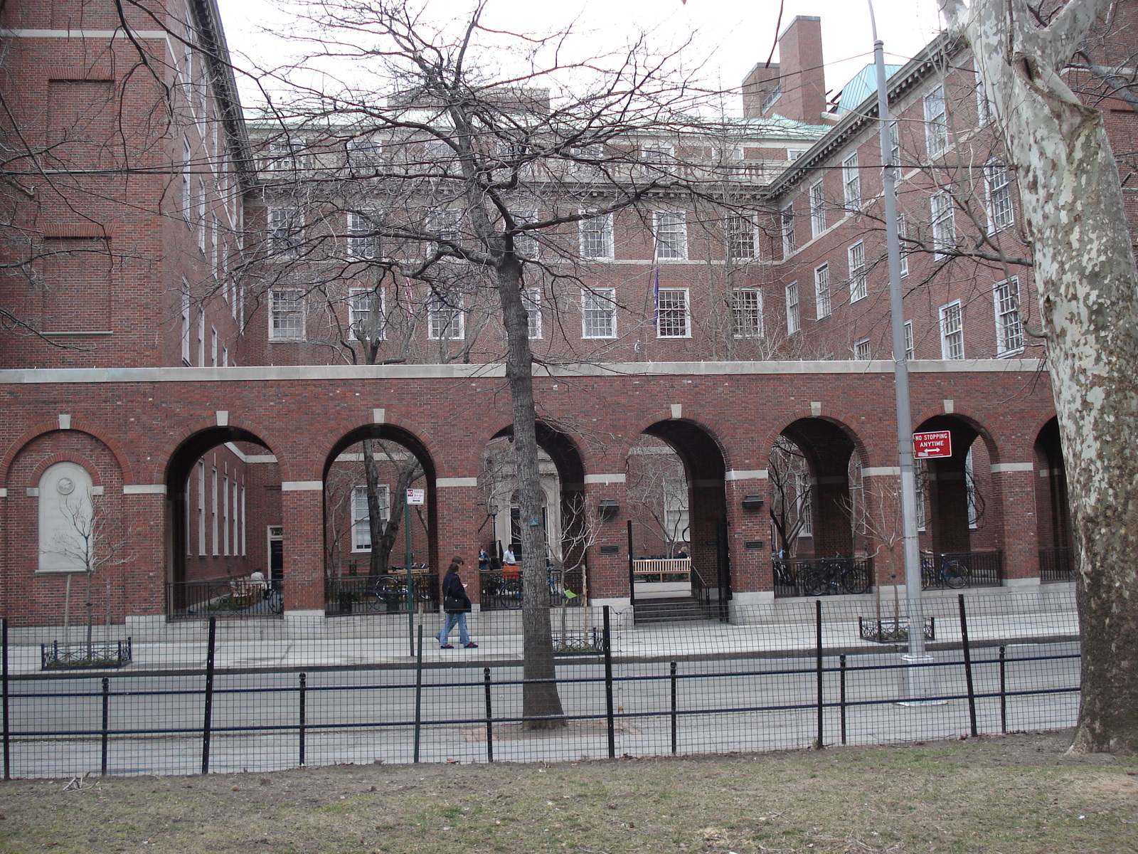 รูปถ่าย สหรัฐอเมริกา(United States) นิวยอร์ก(New York) วอชิงตันสแควร์(Washington Square) 2006-03 15