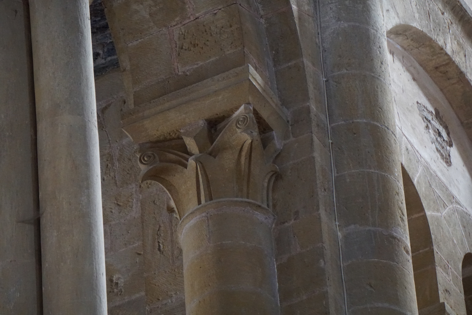 รูปถ่าย ฝรั่งเศส(France) กงก์(Conques) โบสถ์แซ็งต์-ฟัว เดอ กงก์(Abbatiale Sainte-Foy de Conques) 2018-04 75