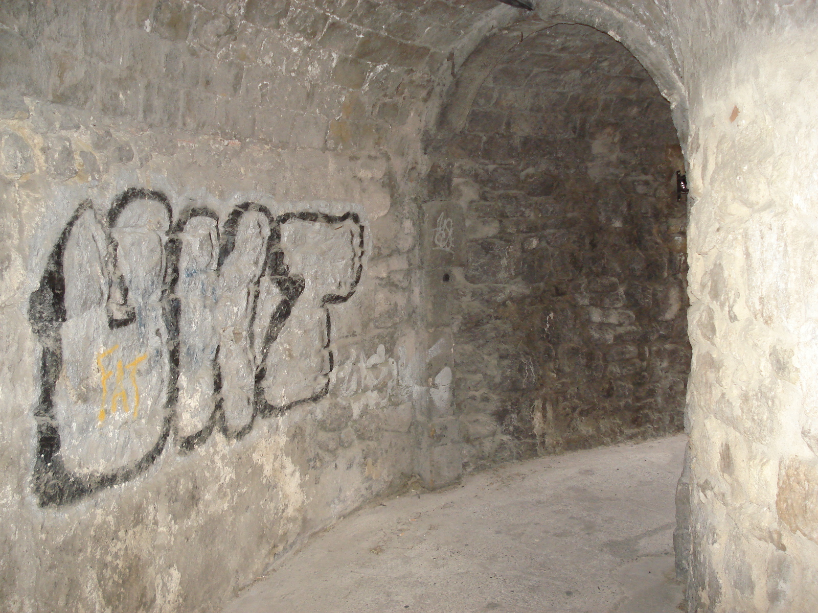 รูปถ่าย ฝรั่งเศส(France) โซเมียร์(Sommieres) 2006-06 95