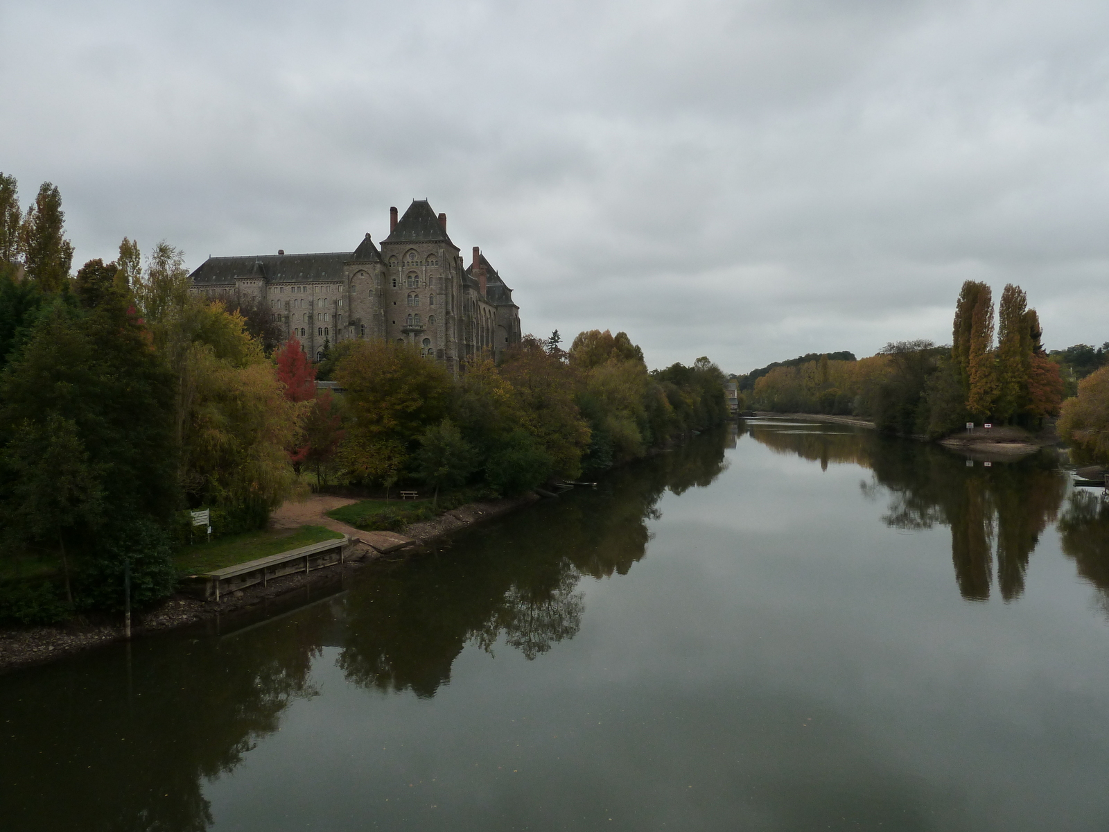 รูปถ่าย ฝรั่งเศส(France) โซแลม(Solesmes) 2010-11 1