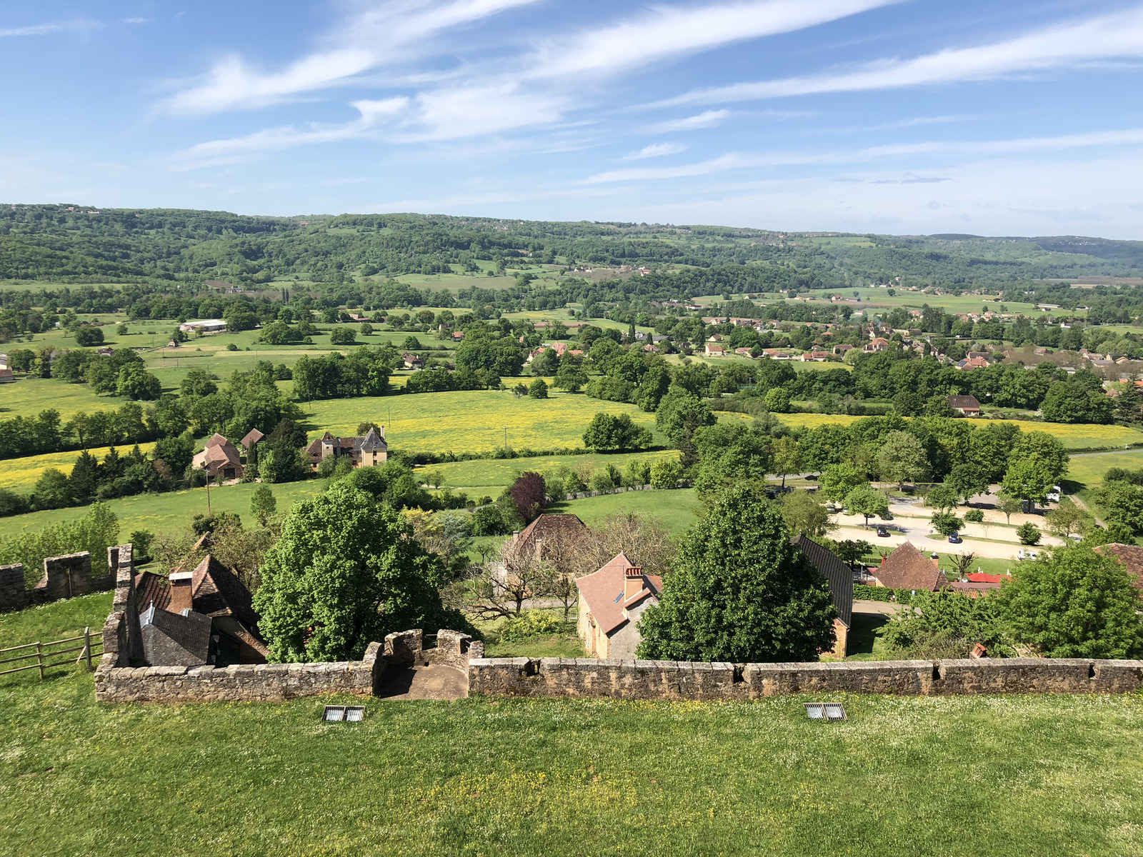 รูปถ่าย ฝรั่งเศส(France) ปราสาทกัสแตลโนเบรอเตอนู(Castelnau Bretenoux Castle) 2018-04 11