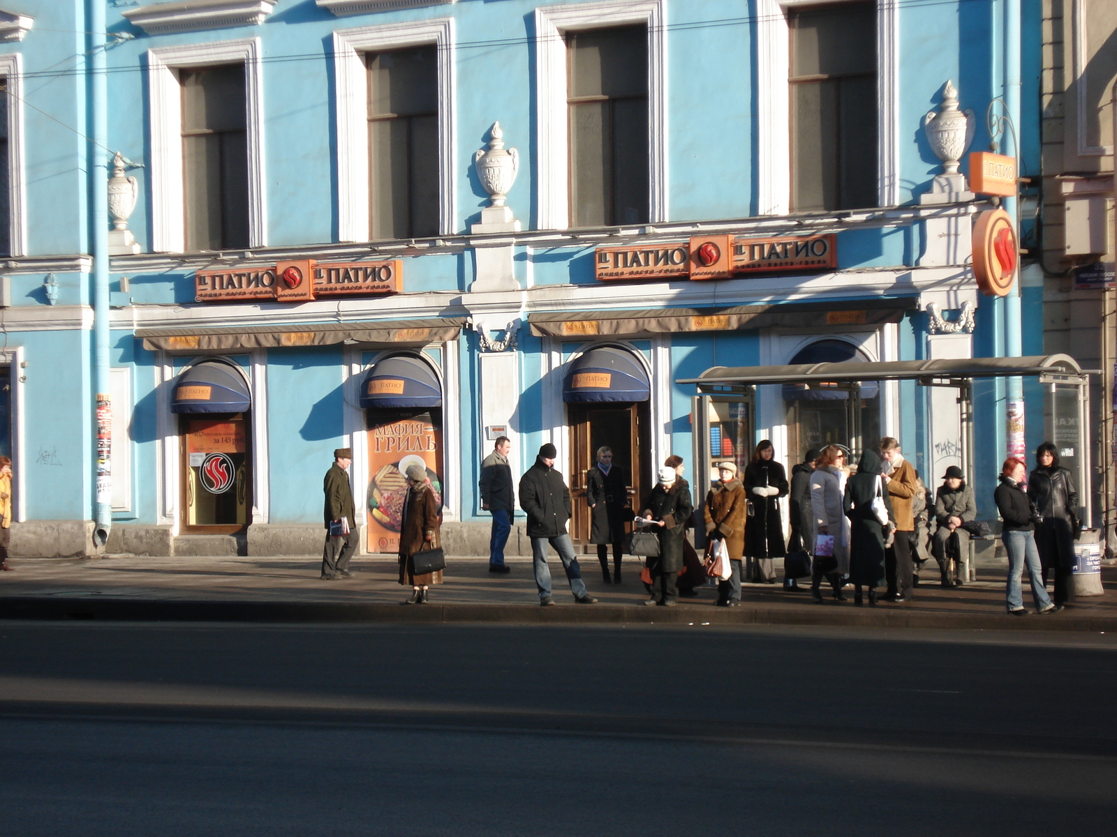 รูปถ่าย รัสเซีย(Russia) เซนต์ปีเตอร์สเบิร์ก(St Petersburg) ถนนเนฟสกี(Nevsky Prospect) 2006-03 84
