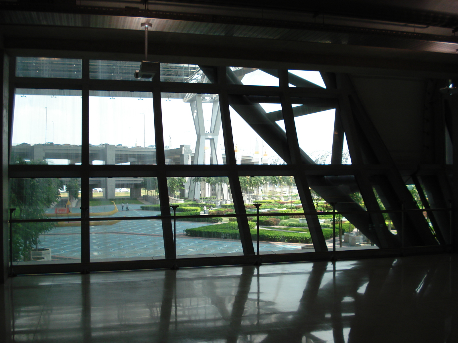 รูปถ่าย ไทย(Thailand) กรุงเทพมหานคร(Bangkok) ท่าอากาศยานสุวรรณภูมิ(Suvarnabhumi Airport) 2007-02 60