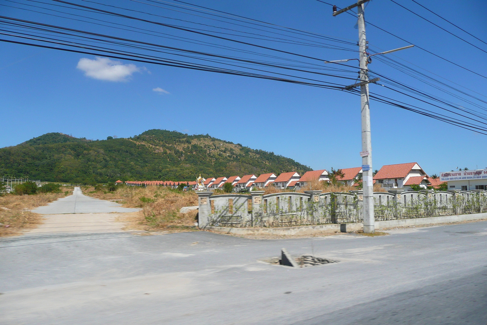 รูปถ่าย ไทย(Thailand) ถนนจากพัทยาไปเกาะเสม็ด(Pattaya to Ko Samet road) 2008-12 121