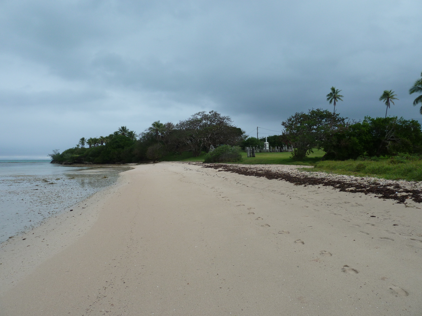 รูปถ่าย นิวแคลิโดเนีย(New Caledonia) เกาะต้นสน(Ile des pins) 2010-05 22