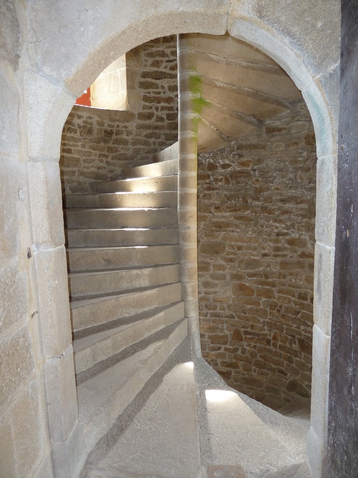 รูปถ่าย ฝรั่งเศส(France) ดีน็อง(Dinan) หอนาฬิกาดีน็อง(Dinan clock tower) 2010-04 46