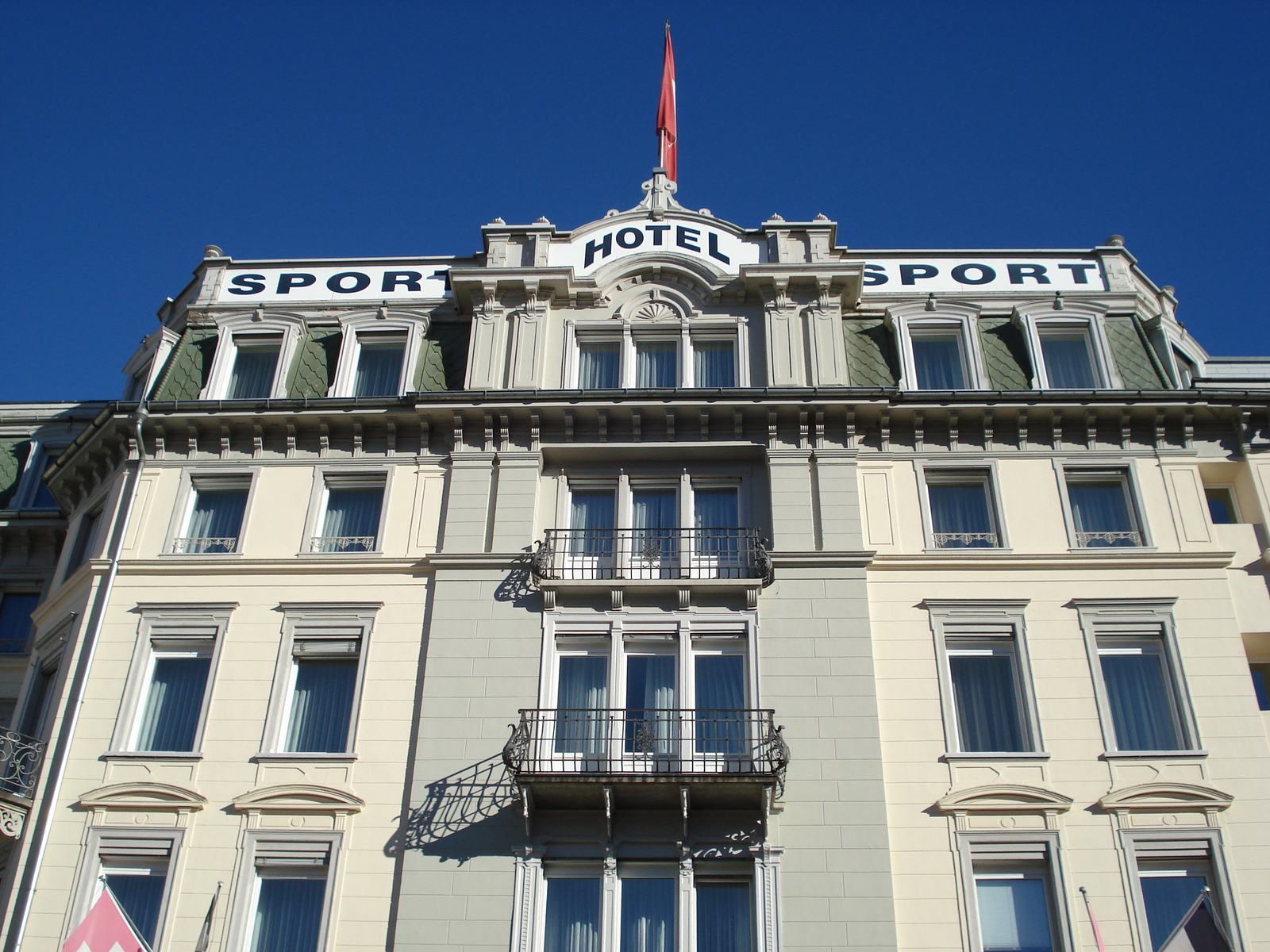 รูปถ่าย สวิสเซอร์แลนด์(Switzerland) ปองเทรซีน่า(Pontresina) 2007-01 117