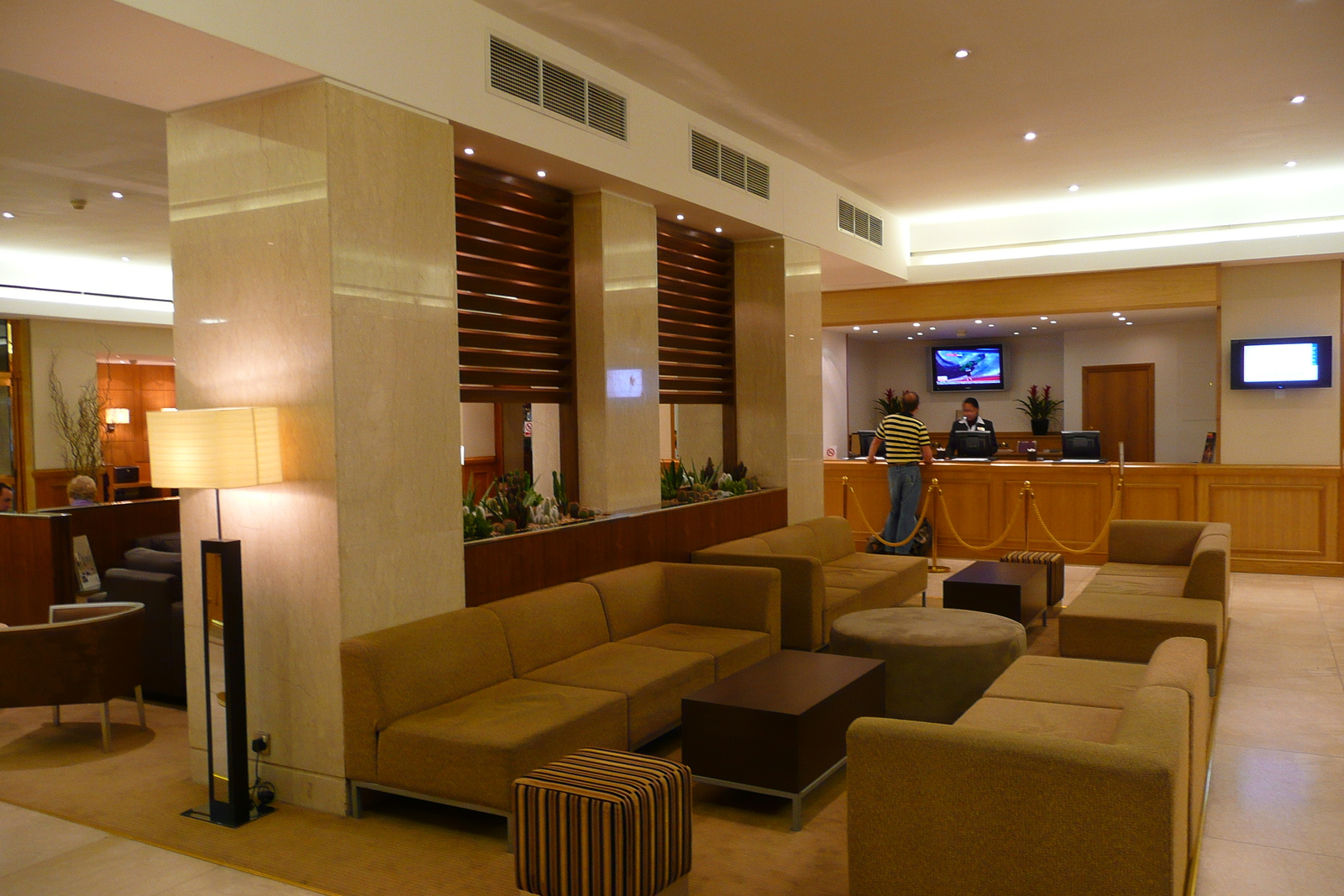รูปถ่าย อังกฤษ(United Kingdom) ลอนดอน(London) โรงแรมสแตรนด์พาเลซ(Strand Palace Hotel) 2008-02 6