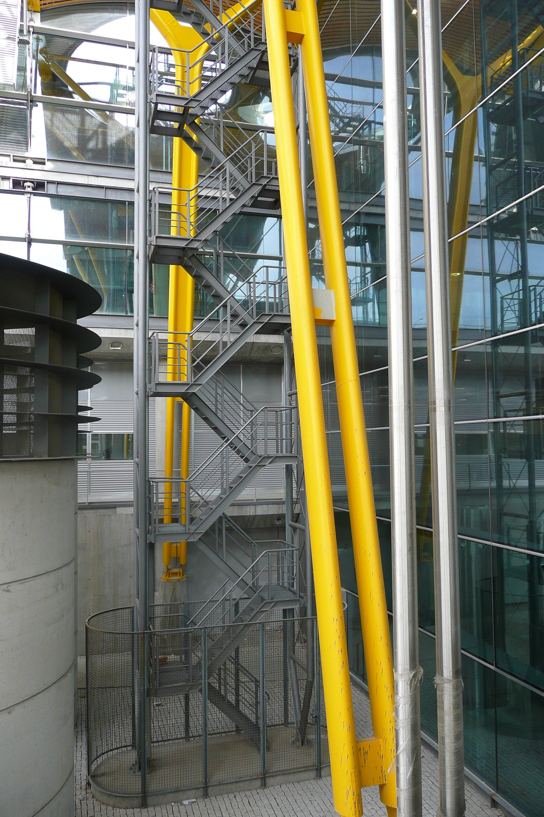 รูปถ่าย สเปน(Spain) มาดริค(Madrid) ท่าอากาศยานบาราคัส(Barajas Airport) 2007-09 19
