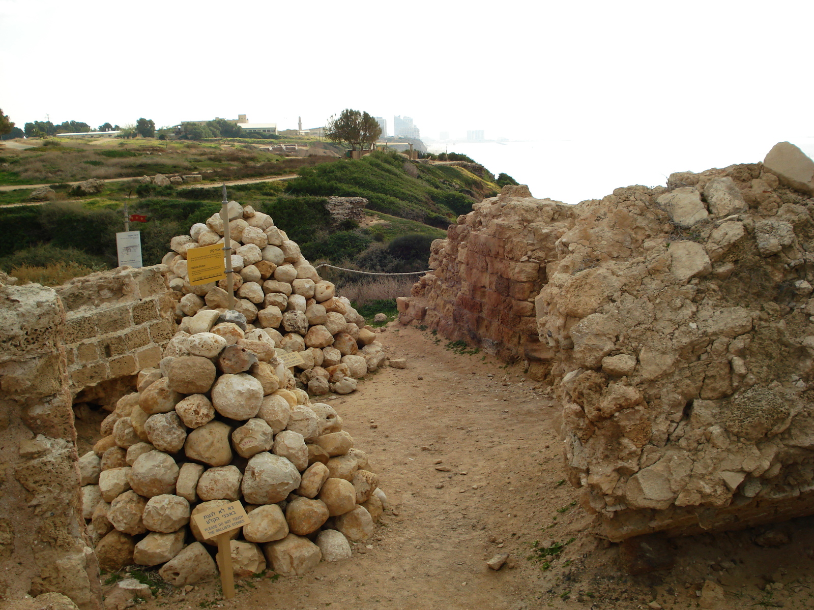 รูปถ่าย อิสราเอล(Israel) อปอลโลเนีย(Apollonia) 2006-12 33