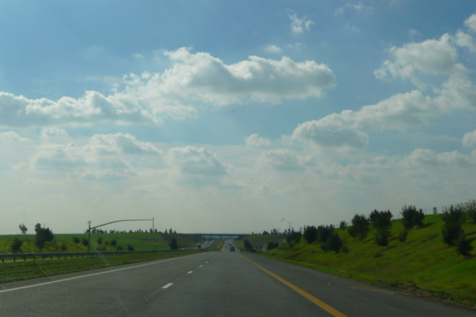 รูปถ่าย อิสราเอล(Israel) ถนนจากเทลอาวีฟไปเบเออร์เชบา(Tel Aviv to Beer Sheva road) 2007-12 19