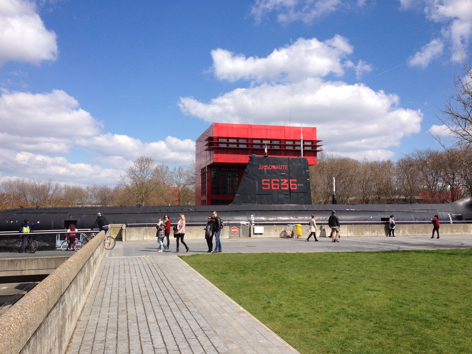 รูปถ่าย ฝรั่งเศส(France) ปารีส(Paris) สวนลาวีแล็ต(La Villette Park) 2015-04 32
