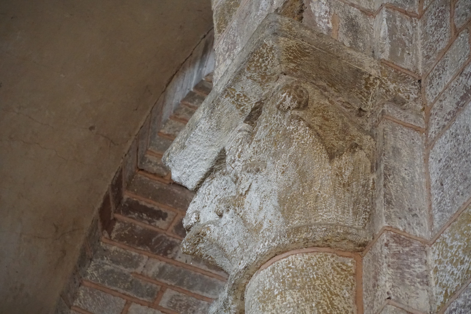 รูปถ่าย ฝรั่งเศส(France) กงก์(Conques) โบสถ์แซ็งต์-ฟัว เดอ กงก์(Abbatiale Sainte-Foy de Conques) 2018-04 20