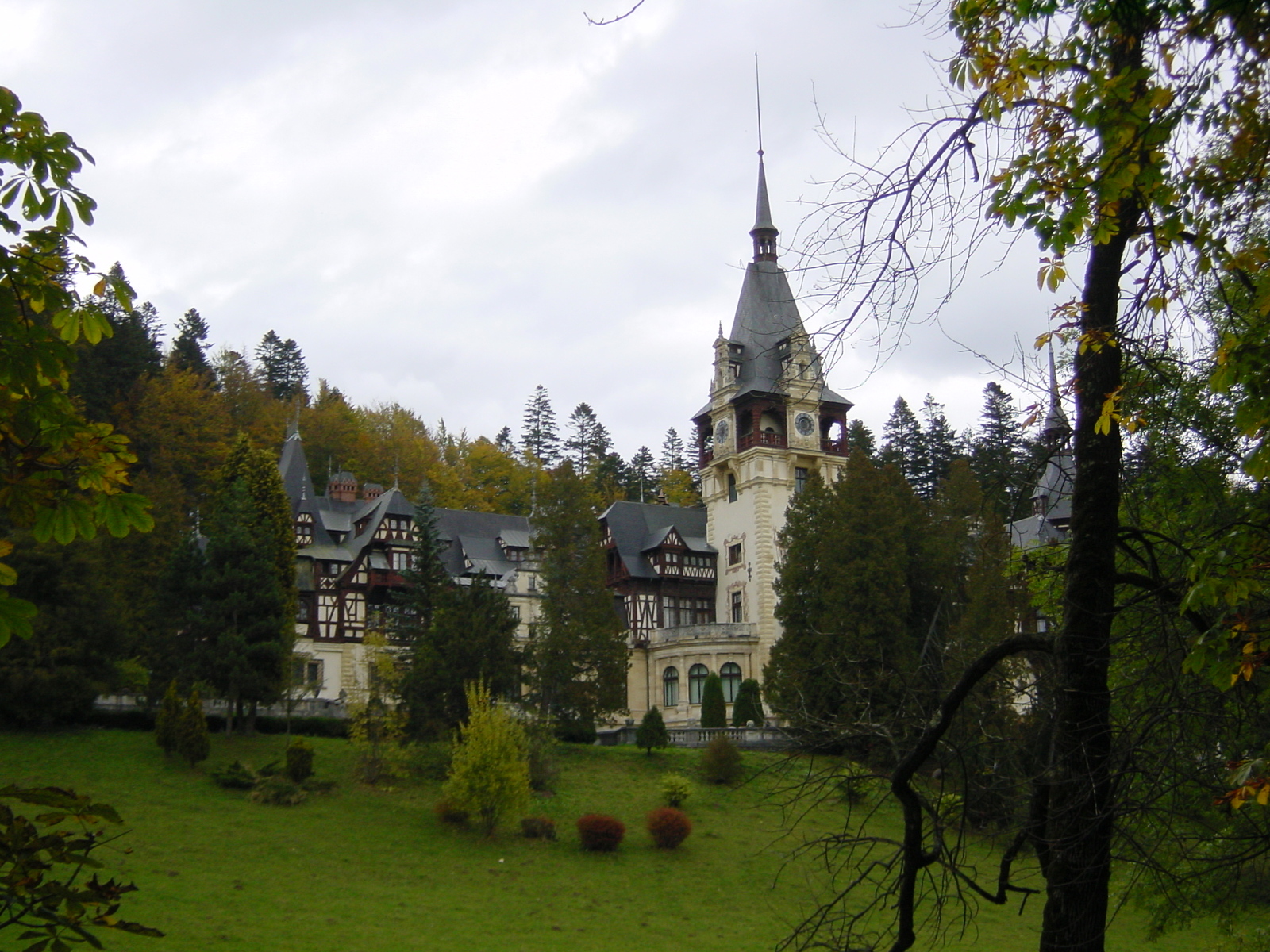 รูปถ่าย โรมาเนีย(Romania) สินายา(Sinaia) 2003-10 73