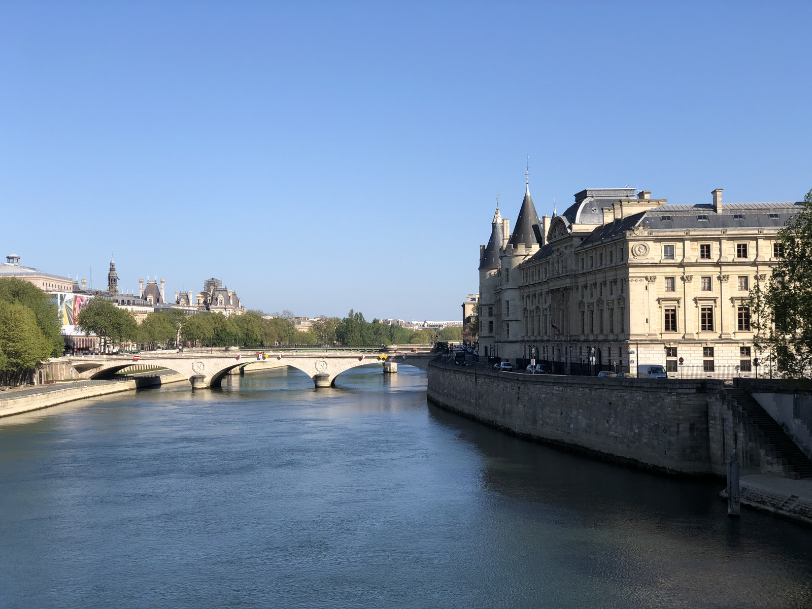 รูปถ่าย ฝรั่งเศส(France) ปารีสช่วงล็อกดาวน์(Paris lockdown) 2020-04 92