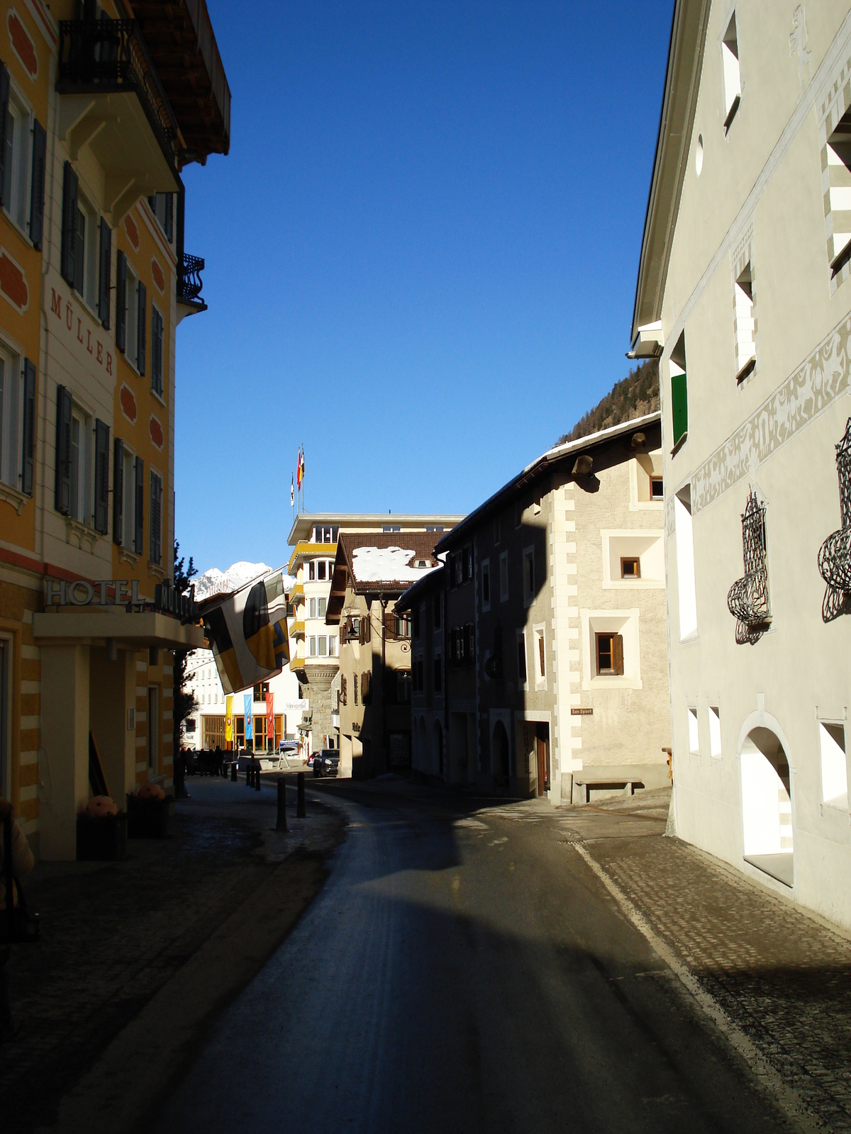 รูปถ่าย สวิสเซอร์แลนด์(Switzerland) ปองเทรซีน่า(Pontresina) 2007-01 33