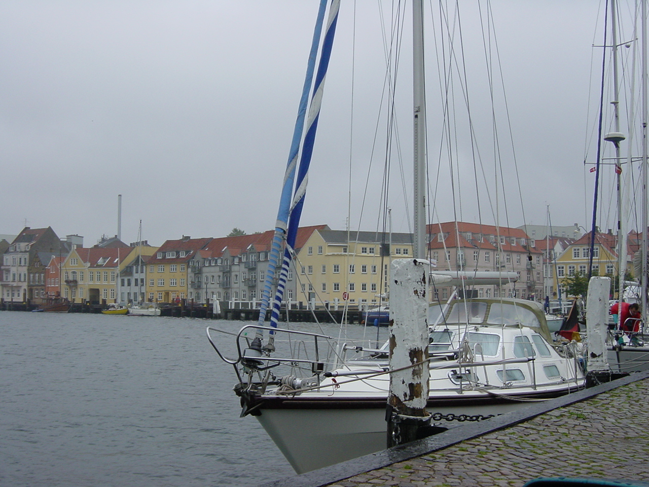 รูปถ่าย เดนมาร์ก(Denmark) ซันเดอร์เบิร์ก(Sonderberg) 2001-08 17