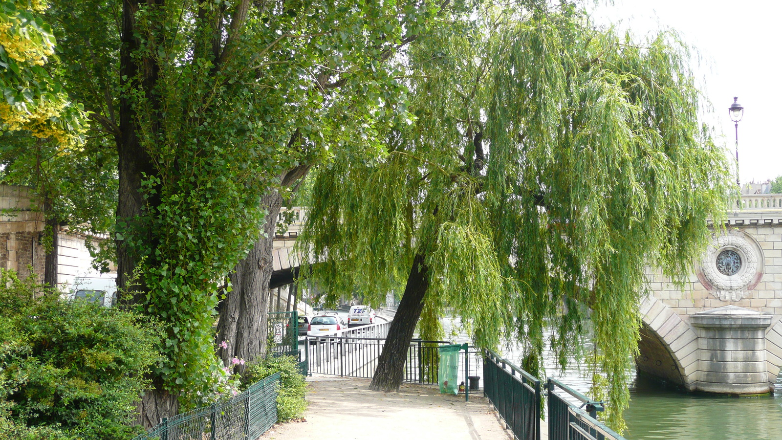 รูปถ่าย ฝรั่งเศส(France) ปารีส(Paris) ล่องเรือชมเมือง(Batobus Trip) 2007-06 32