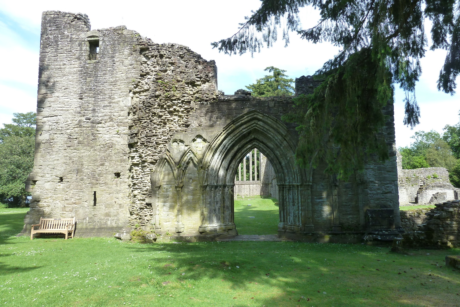 รูปถ่าย อังกฤษ(United Kingdom) สกอตแลนด์(Scotland) อารามอินช์มาโฮม(Inchmahome Priory) 2011-07 49