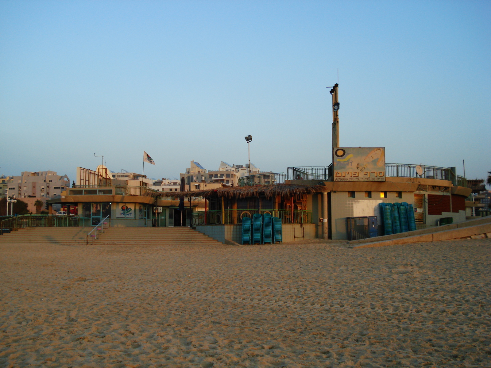 รูปถ่าย อิสราเอล(Israel) เทลอาวีฟ(Tel Aviv) ชายหาดเทลอาวีฟ(Tel Aviv Sea Shore) 2006-12 239