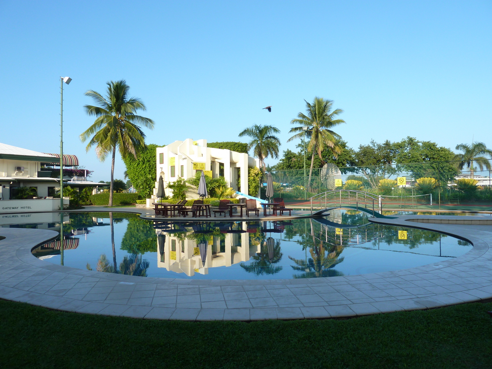 รูปถ่าย ฟิจิ(Fiji) โรงแรมราฟเฟิลส์ นาดี(Raffles Nadi Hotel) 2010-05 1