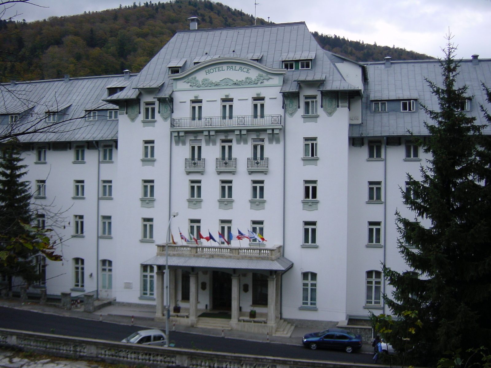 รูปถ่าย โรมาเนีย(Romania) สินายา(Sinaia) 2003-10 14