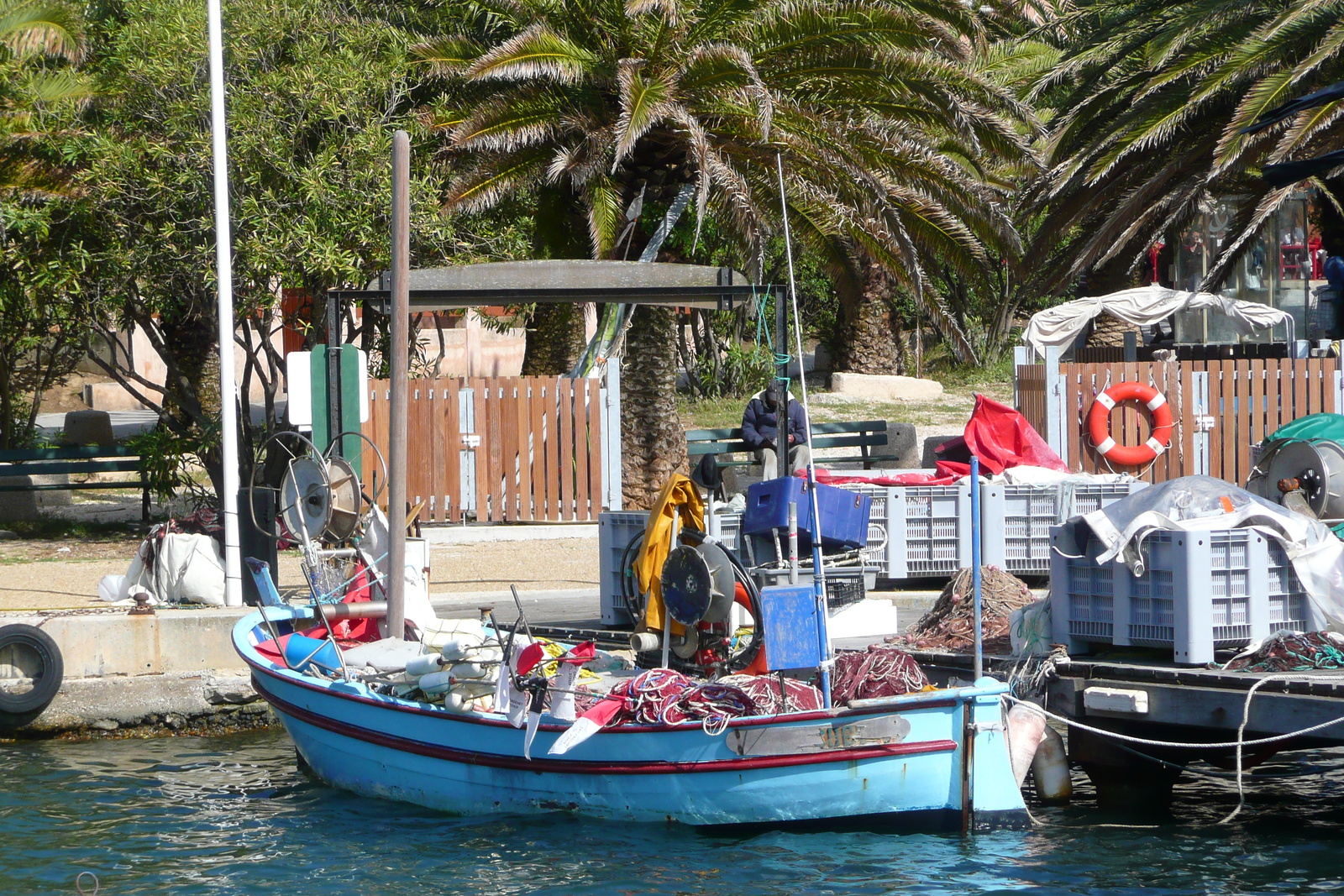 รูปถ่าย ฝรั่งเศส(France) เกาะปอร์เกอรอล(Porquerolles Island) ท่าเรือปอร์เกอรอล(Porquerolles harbour) 2008-05 4