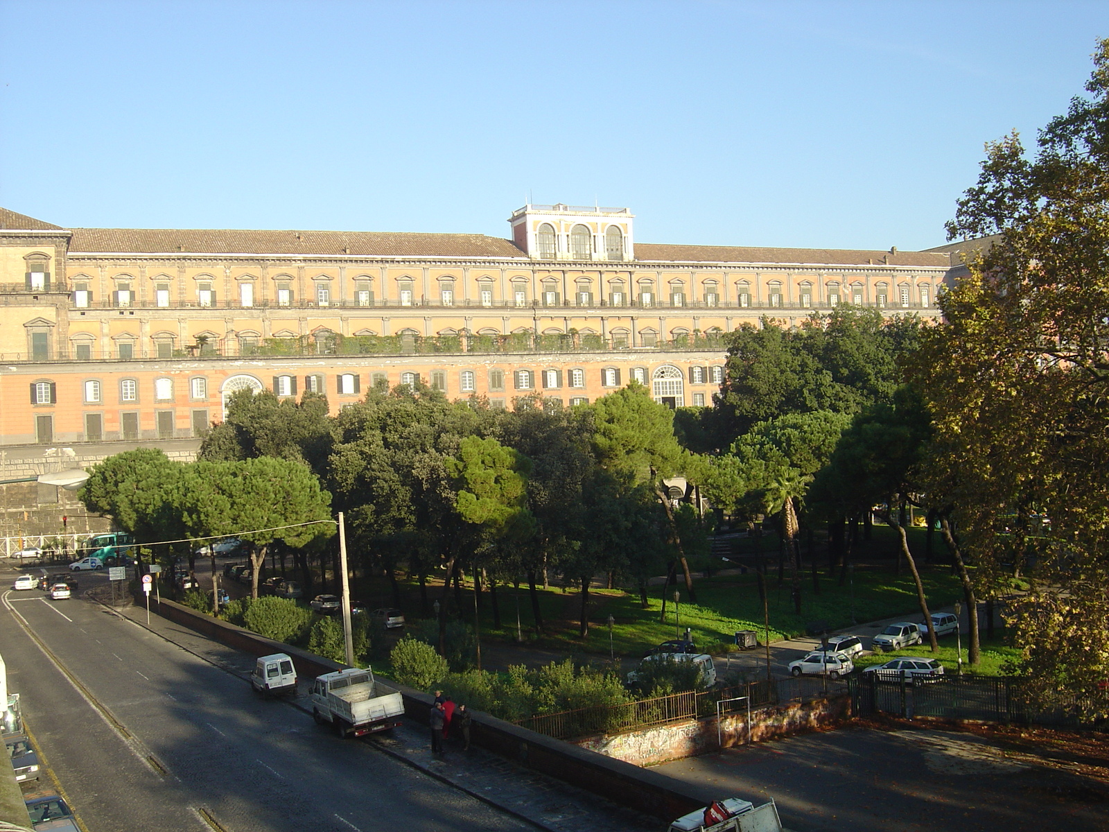 รูปถ่าย อิตาลี(Italy) นาโปลี(Naples) 2004-11 13