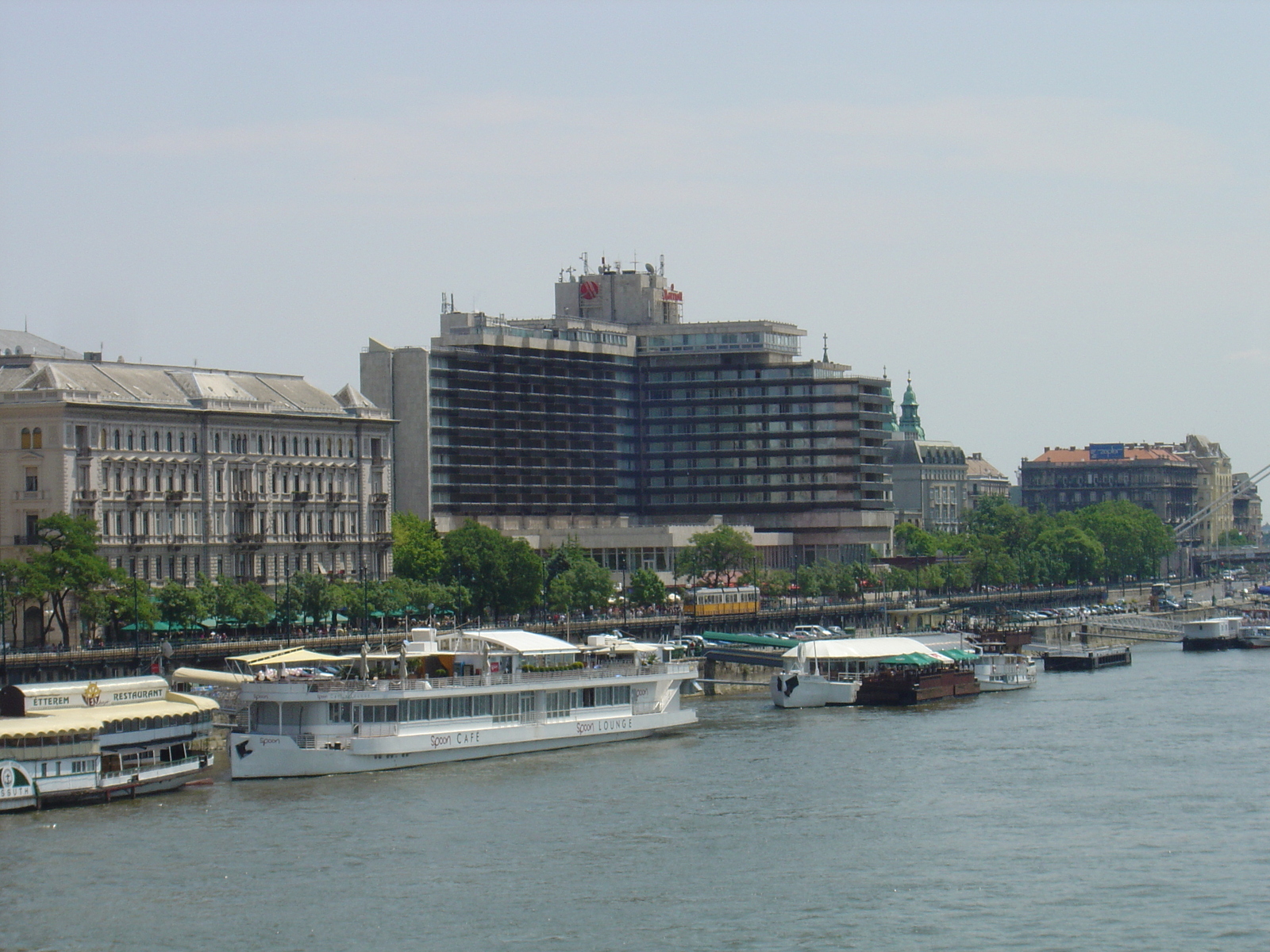 รูปถ่าย ฮังการี(Hungary) บูดาเปสต์(Budapest) 2004-05 143