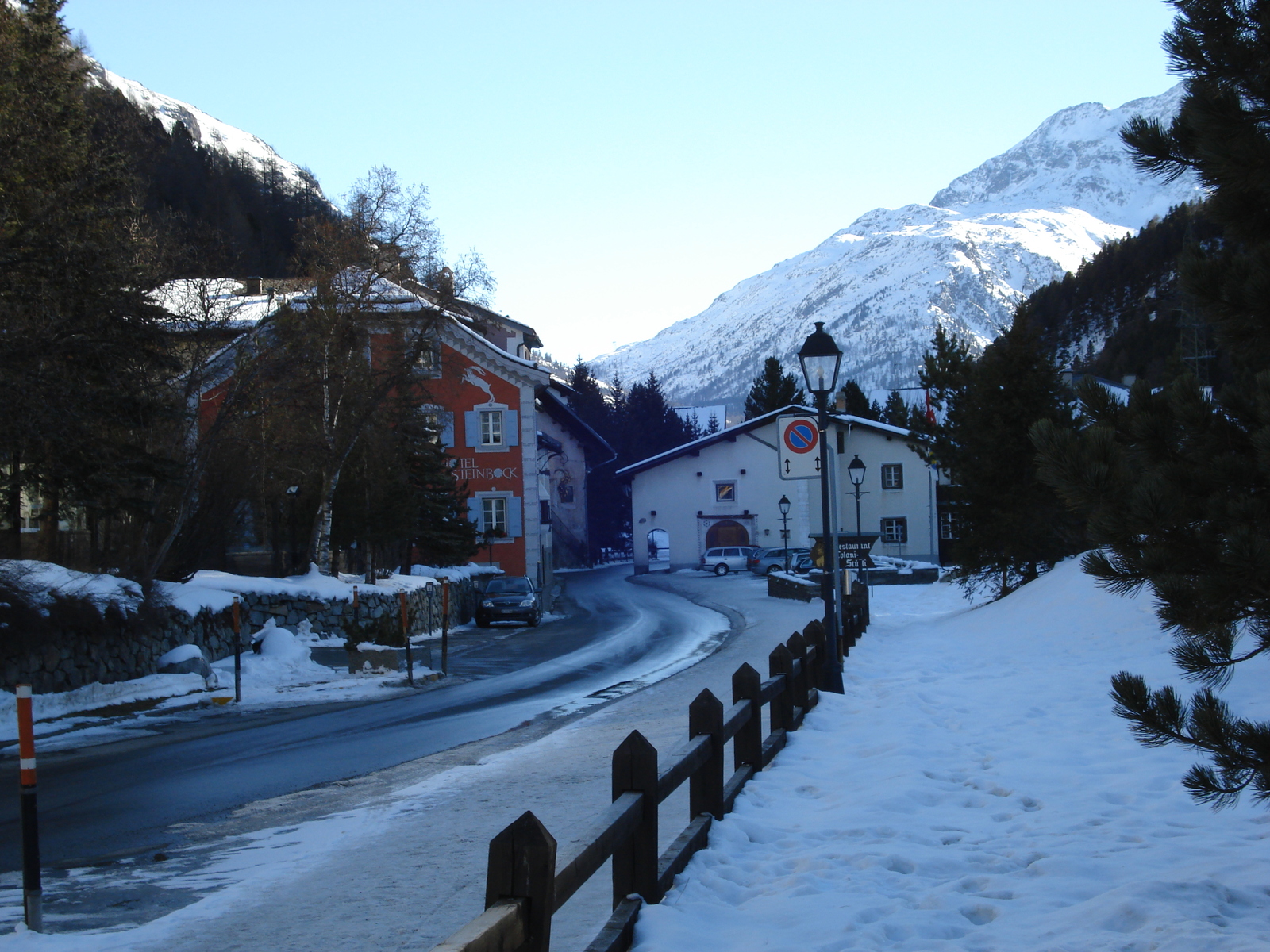 รูปถ่าย สวิสเซอร์แลนด์(Switzerland) ปองเทรซีน่า(Pontresina) 2007-01 131