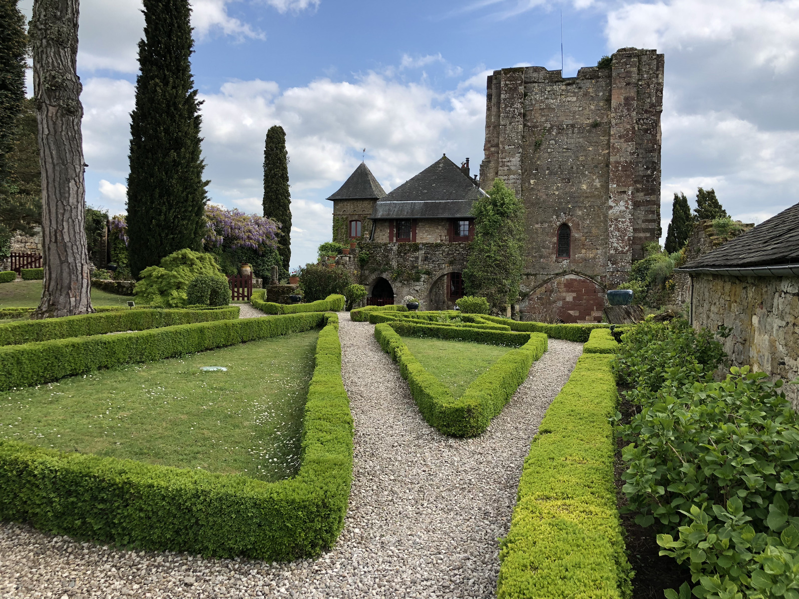 รูปถ่าย ฝรั่งเศส(France) ตูแรน(Turenne) 2018-04 26