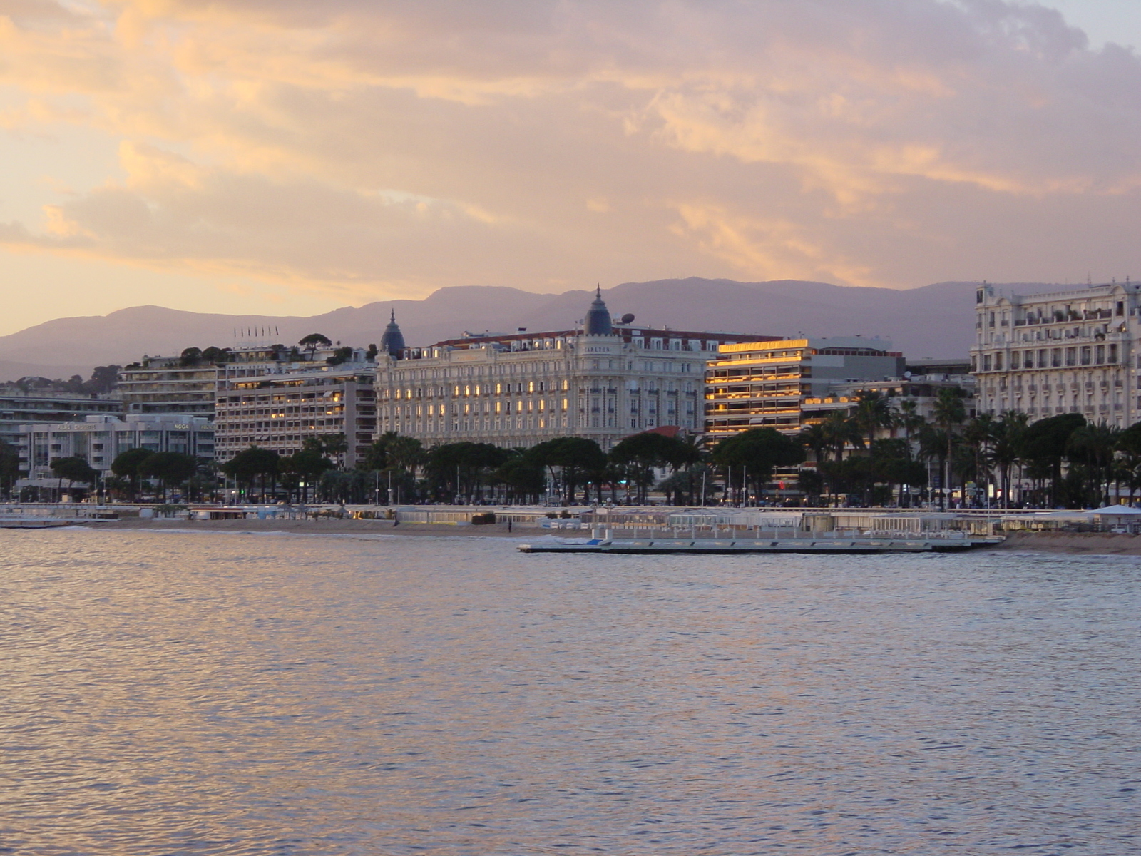 รูปถ่าย ฝรั่งเศส(France) แซ็งต์-ทรอเป(Saint Tropez) 2002-03 51