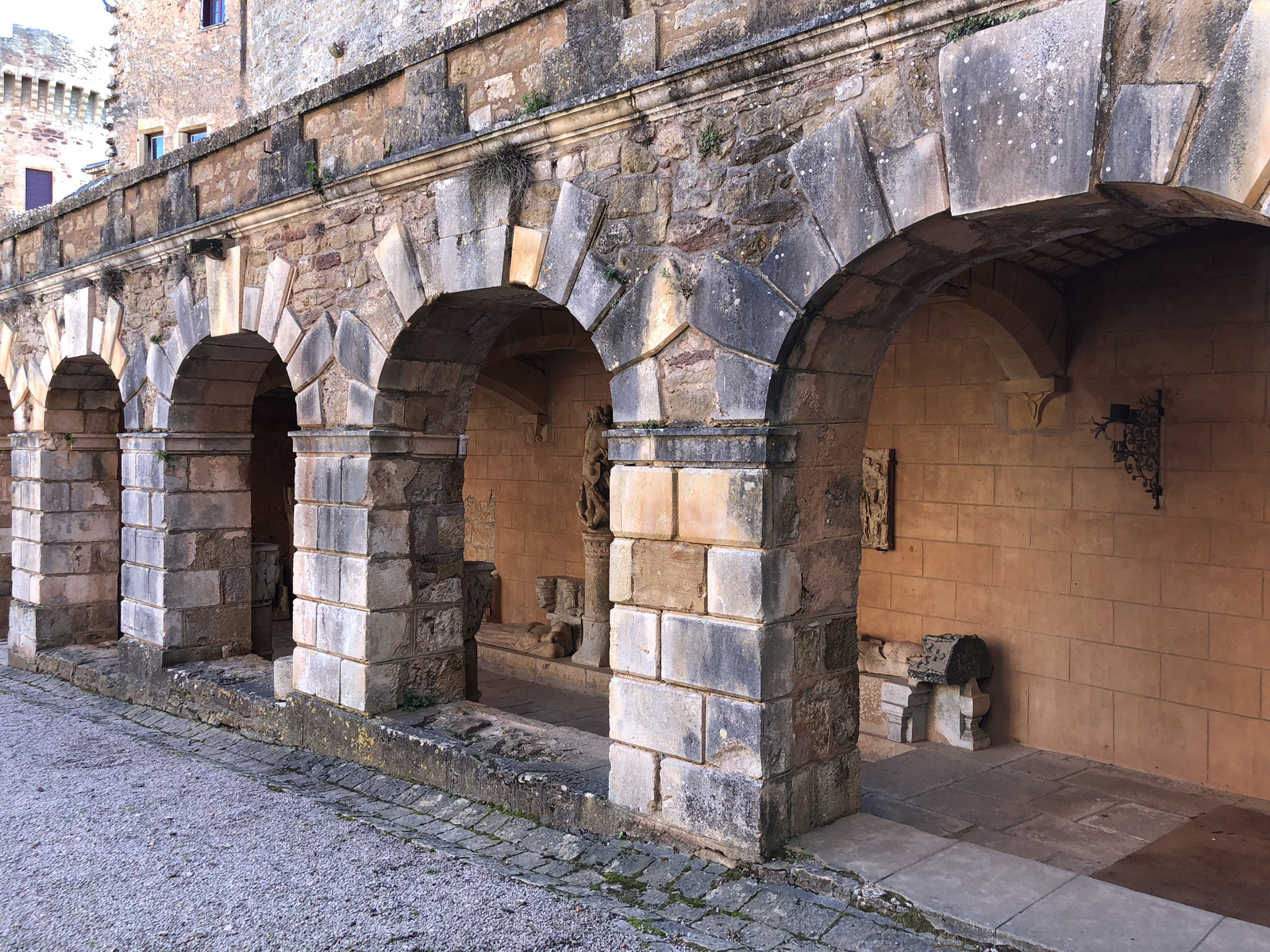 รูปถ่าย ฝรั่งเศส(France) ปราสาทกัสแตลโนเบรอเตอนู(Castelnau Bretenoux Castle) 2018-04 141