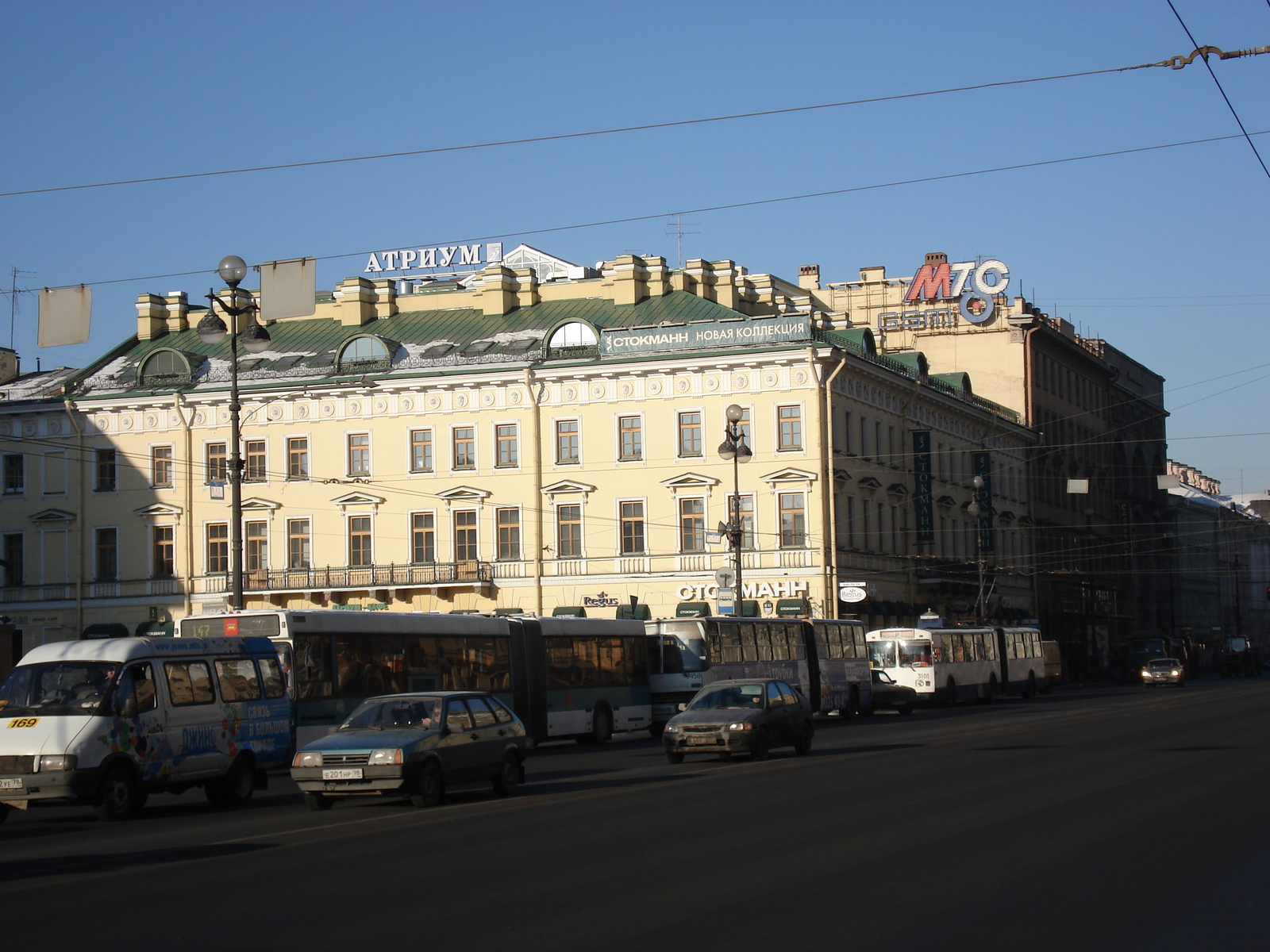 รูปถ่าย รัสเซีย(Russia) เซนต์ปีเตอร์สเบิร์ก(St Petersburg) ถนนเนฟสกี(Nevsky Prospect) 2006-03 86